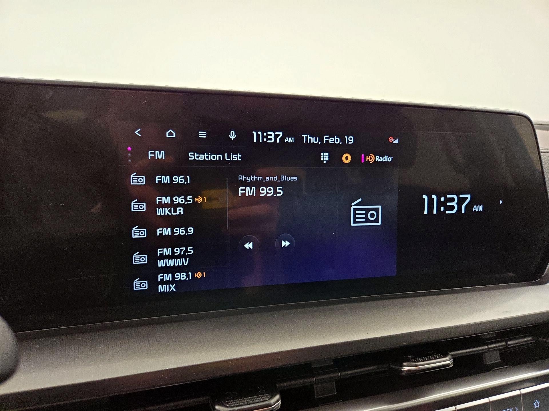 Thumbnail: 2023 Kia Telluride - 16