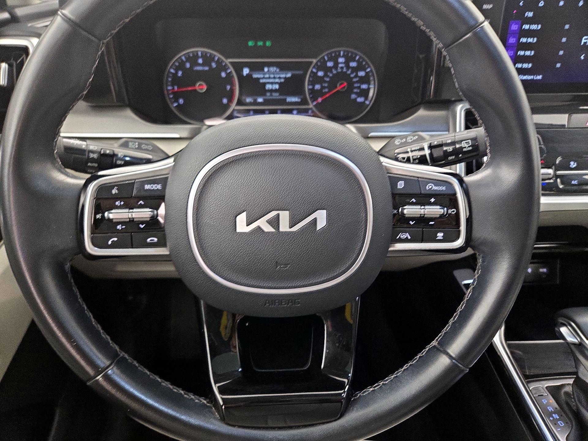 Thumbnail: 2022 Kia Sorento - 10