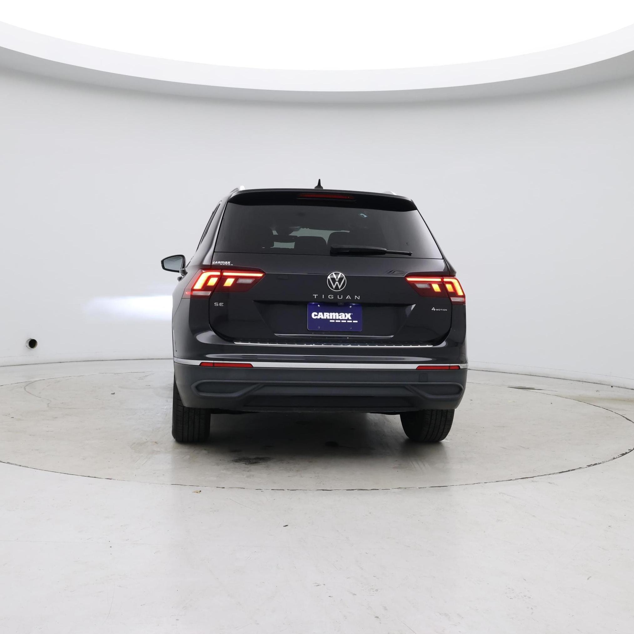 Thumbnail: 2022 Volkswagen Tiguan - 6