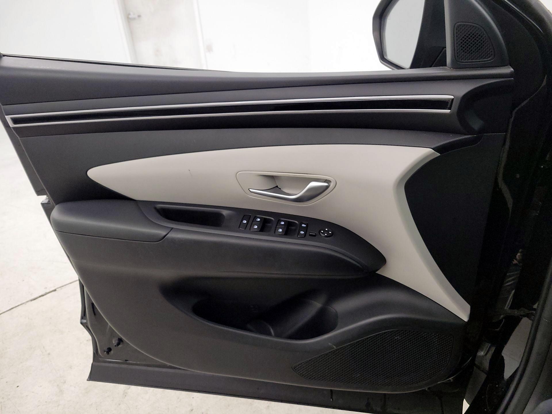 Thumbnail: 2023 Hyundai Tucson - 12