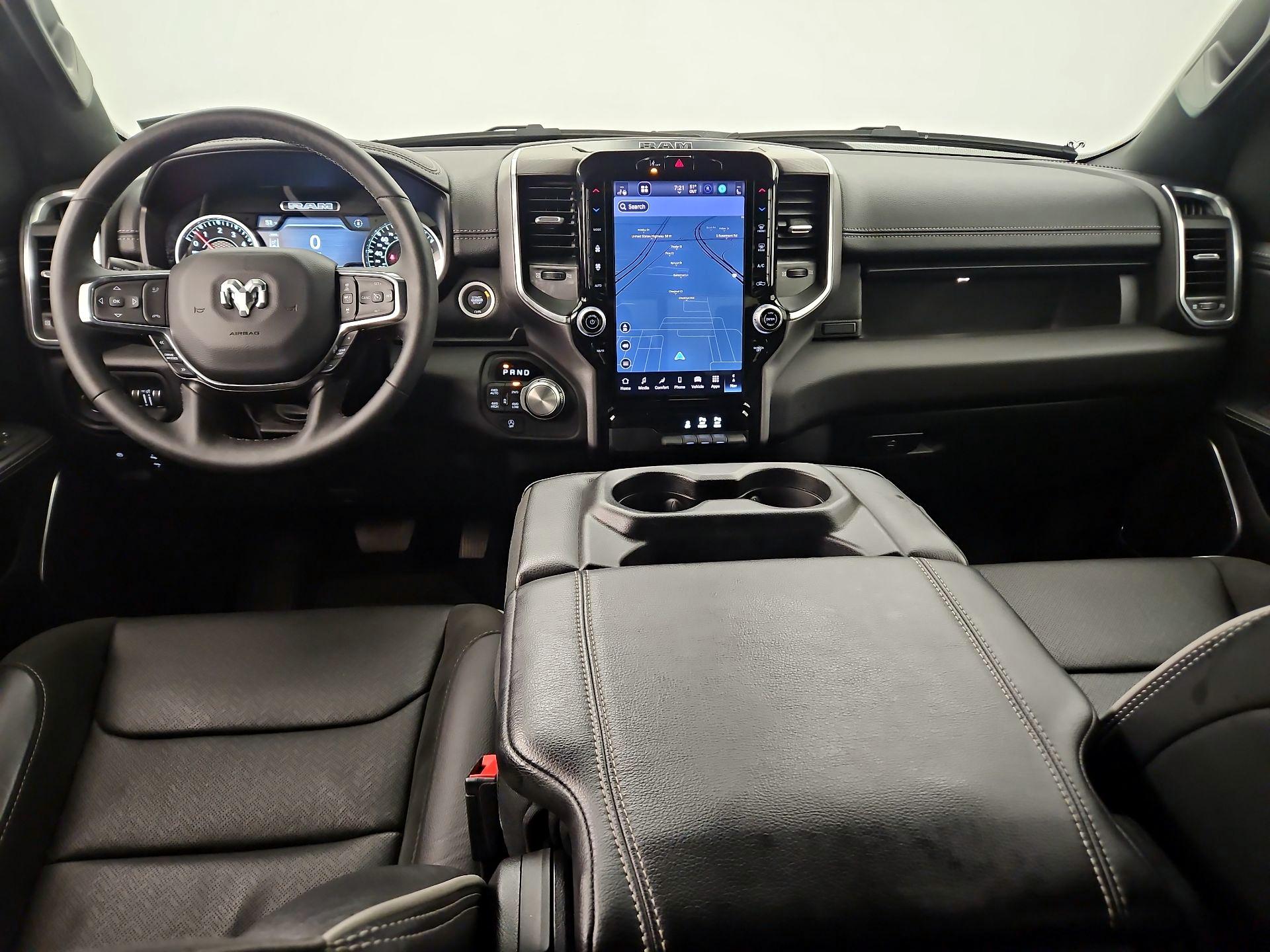 Thumbnail: 2025 RAM 1500 - 9