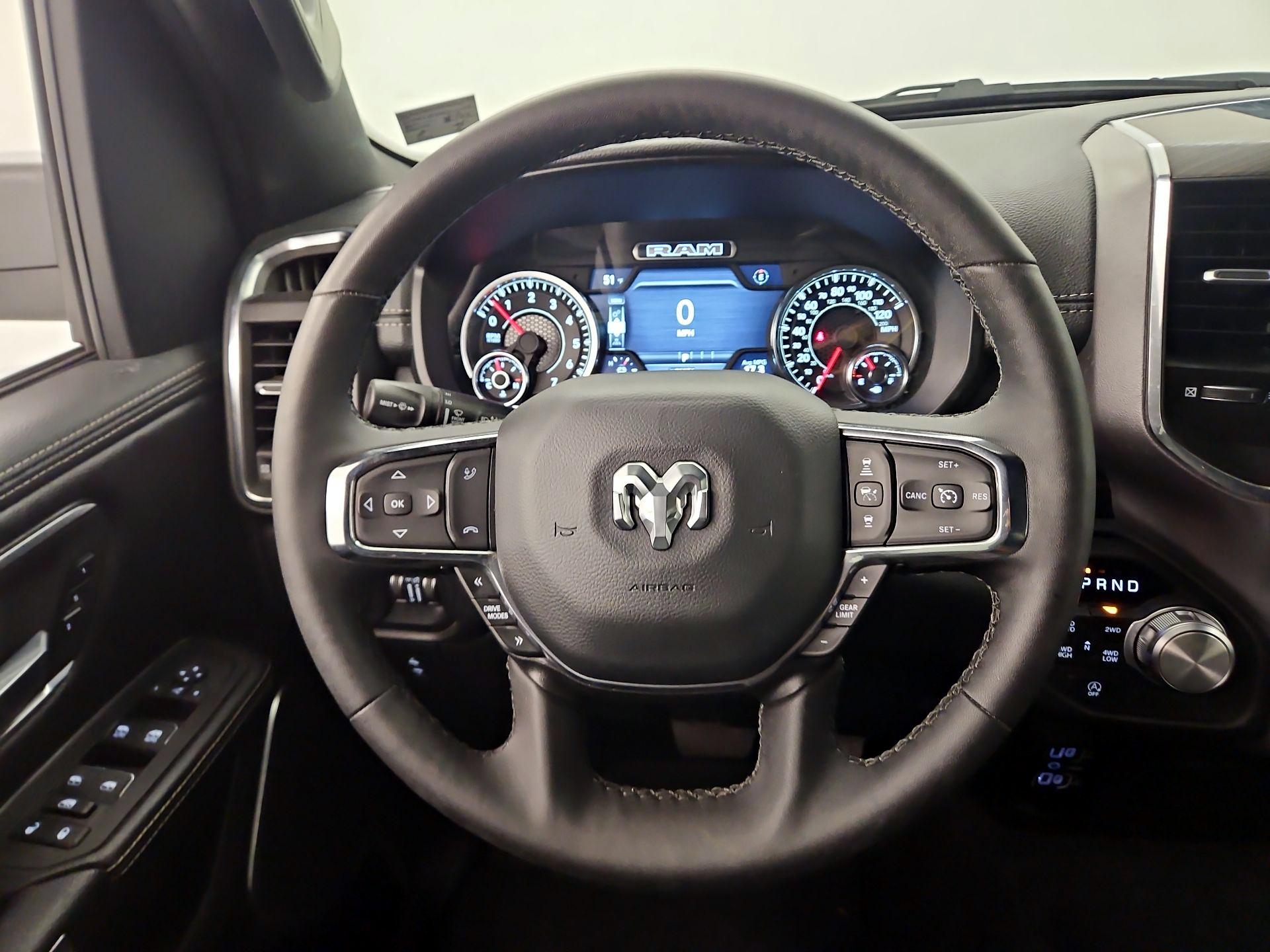 Thumbnail: 2025 RAM 1500 - 10