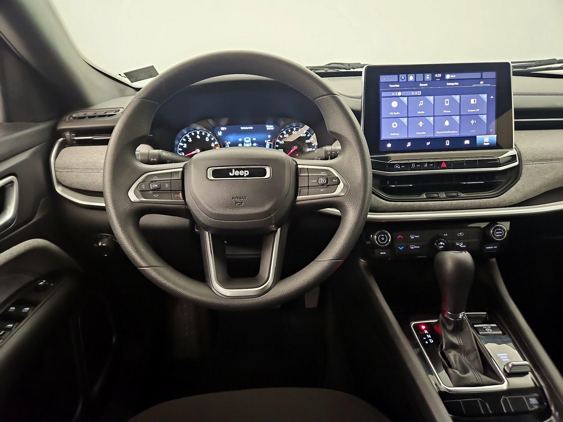 Thumbnail: 2023 Jeep Compass - 10