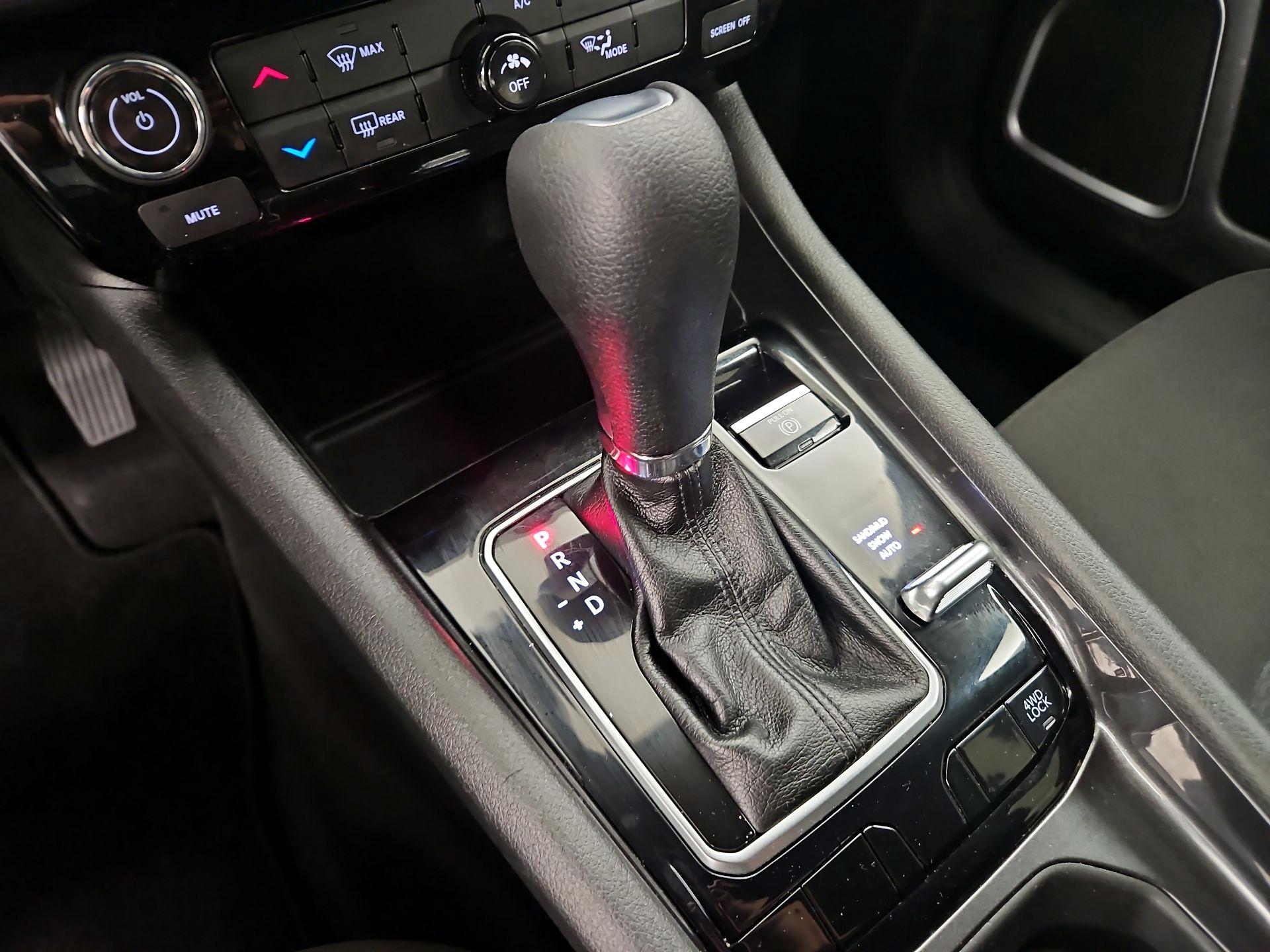 Thumbnail: 2023 Jeep Compass - 17