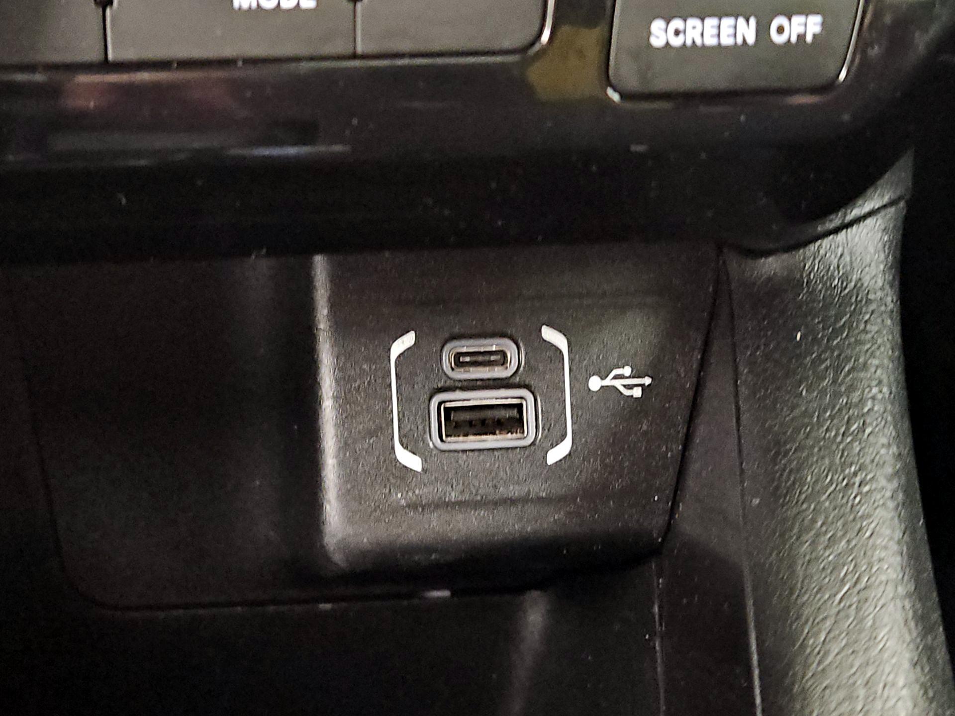 Thumbnail: 2023 Jeep Compass - 18