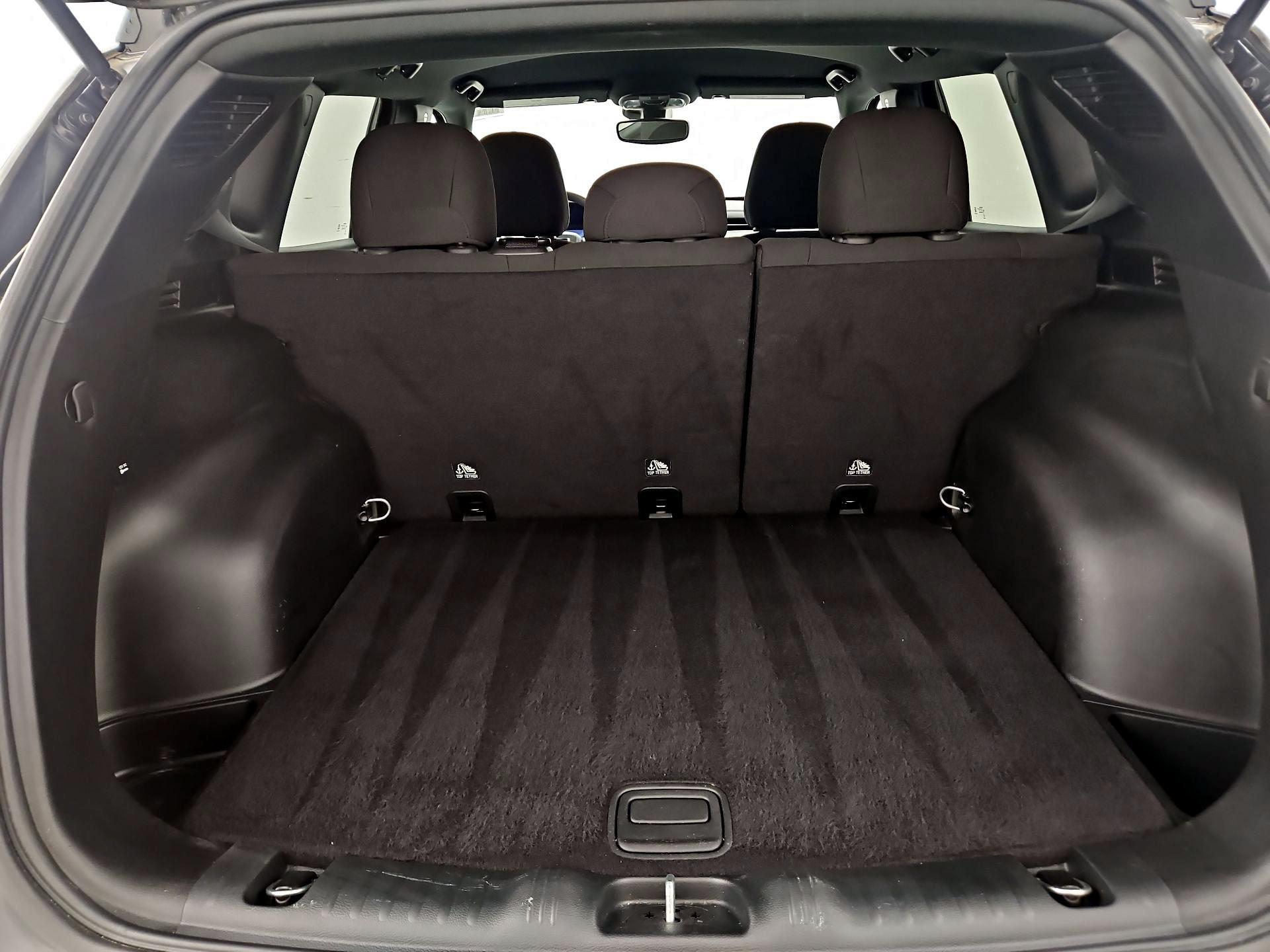 Thumbnail: 2023 Jeep Compass - 20