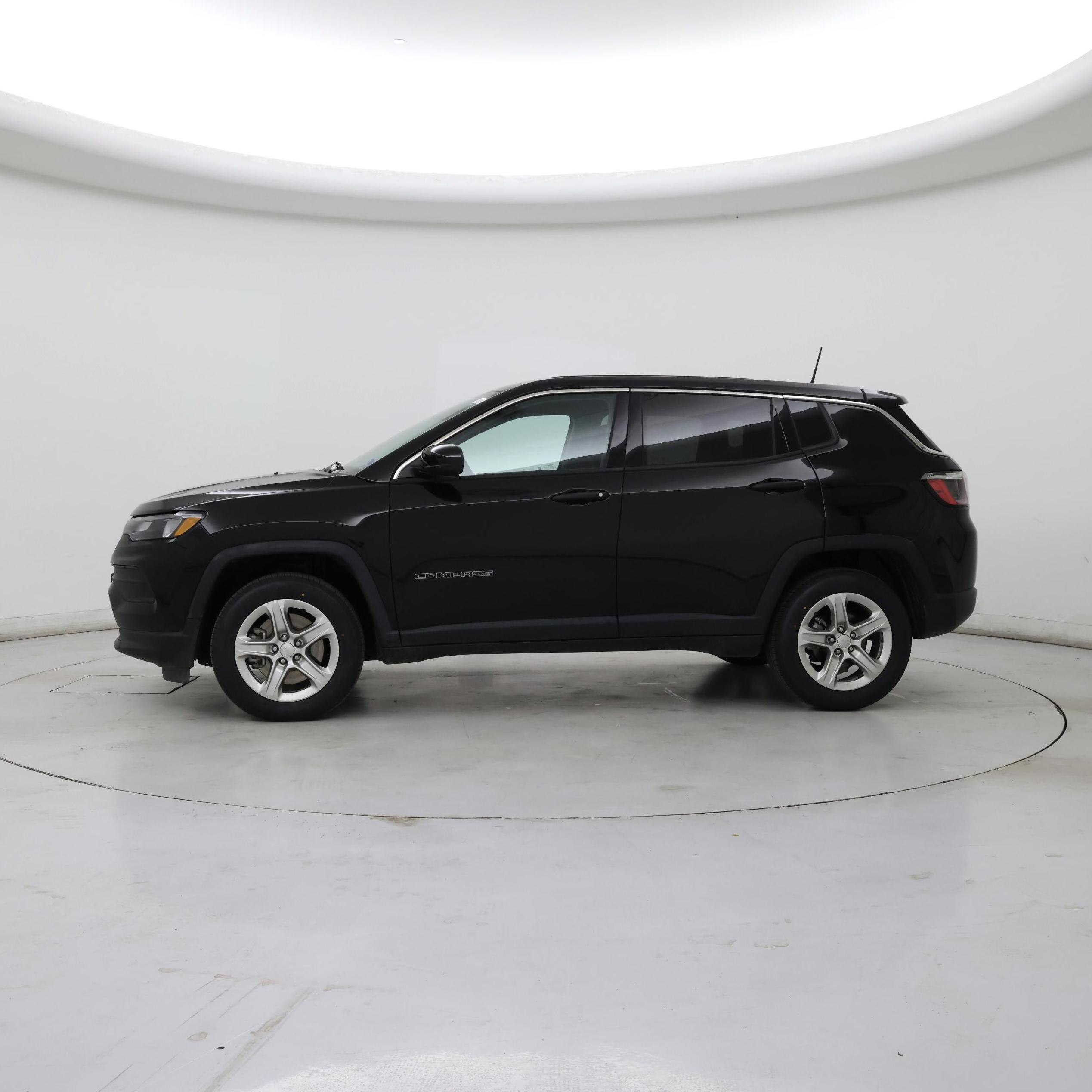 Thumbnail: 2023 Jeep Compass - 3