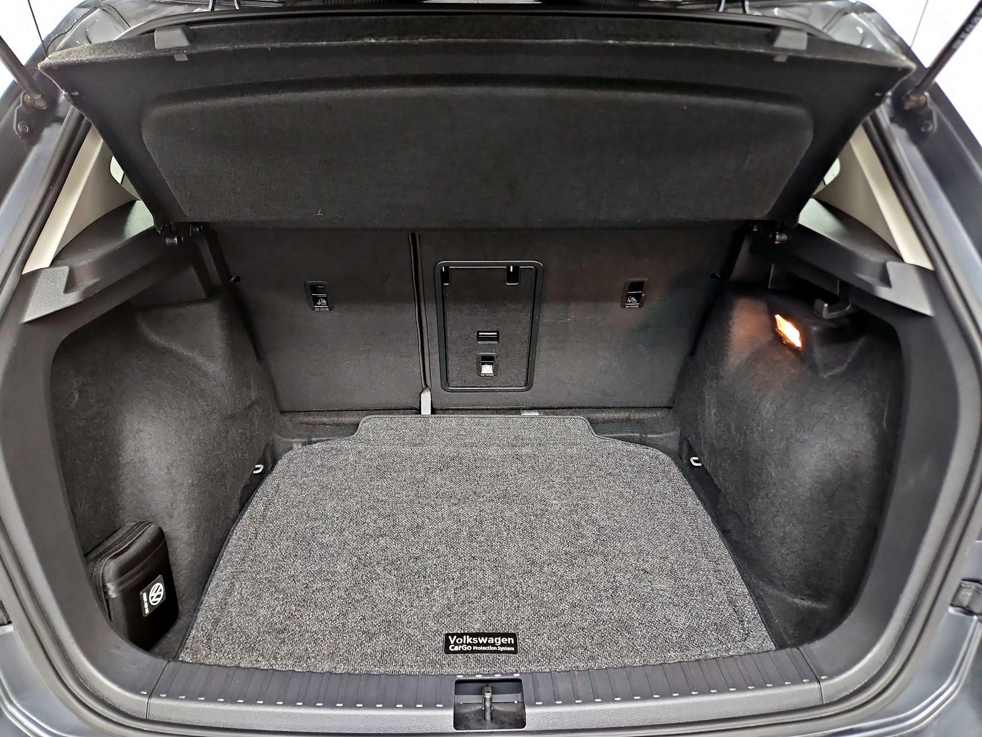 Thumbnail: 2022 Volkswagen Taos - 20