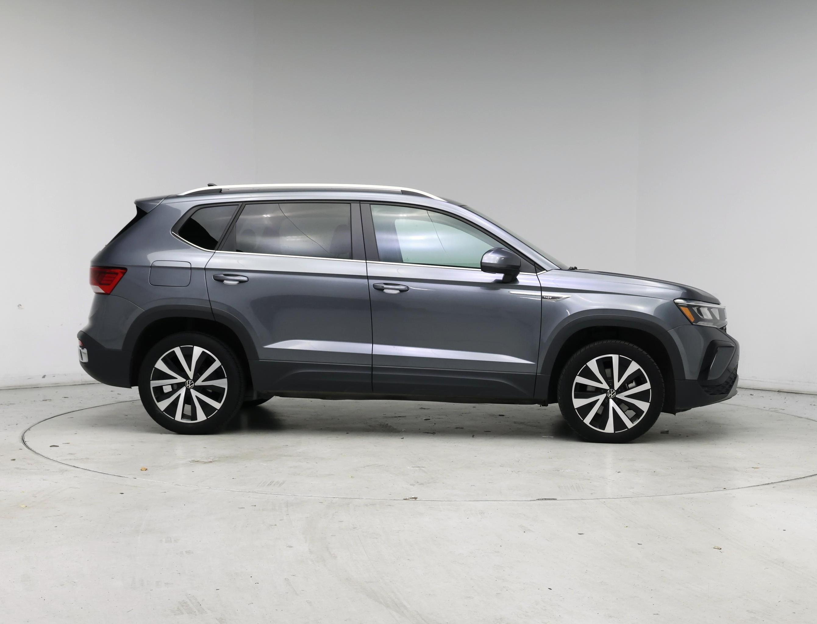 Thumbnail: 2022 Volkswagen Taos - 7