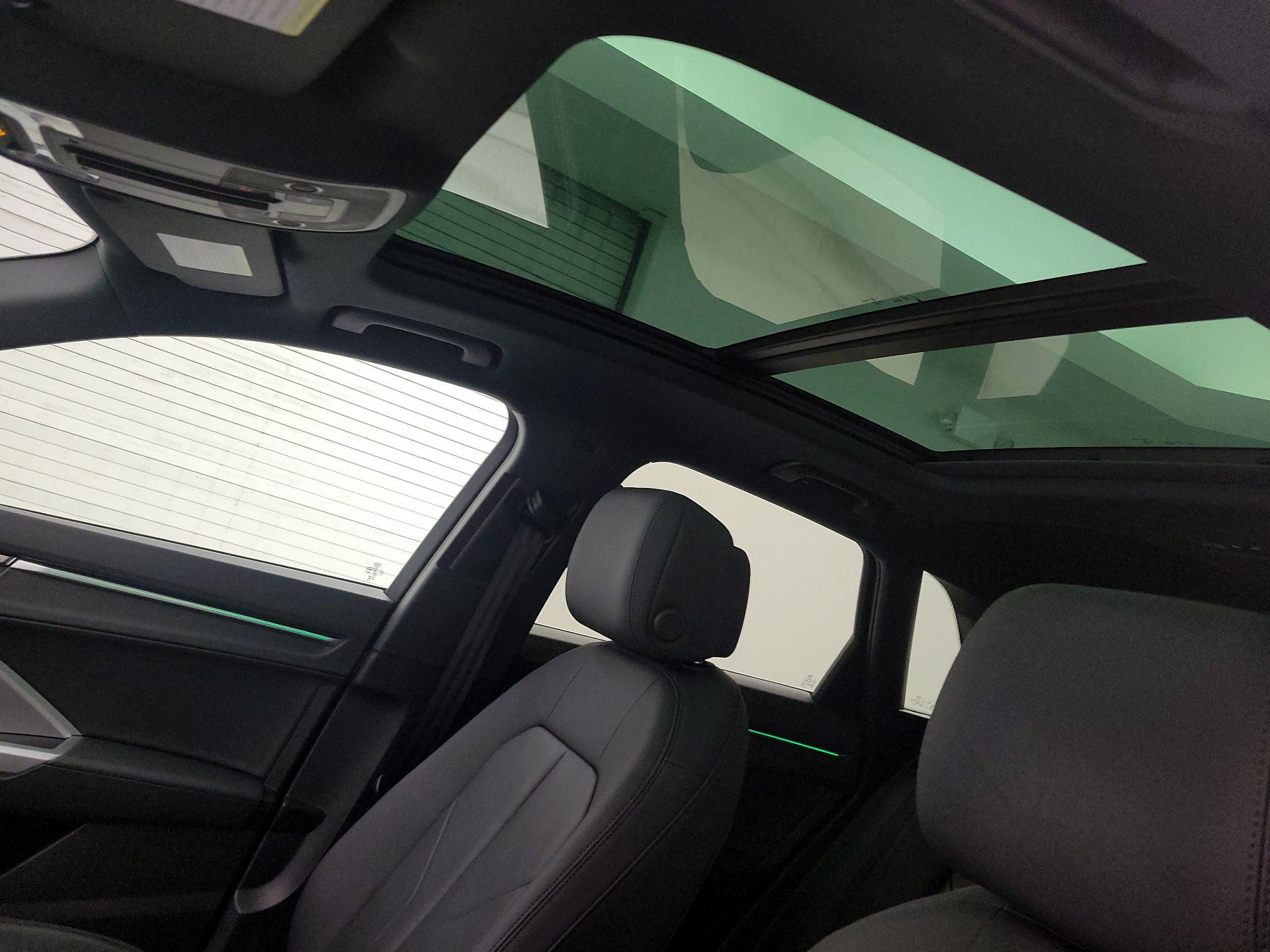 Thumbnail: 2023 Audi Q3 - 18