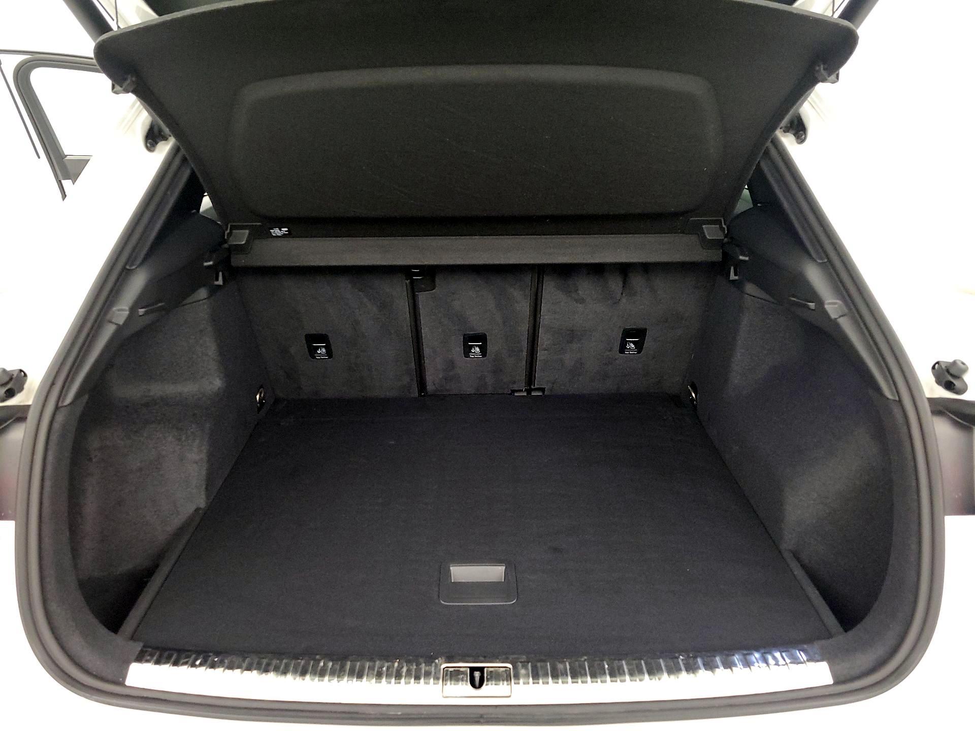 Thumbnail: 2023 Audi Q3 - 20