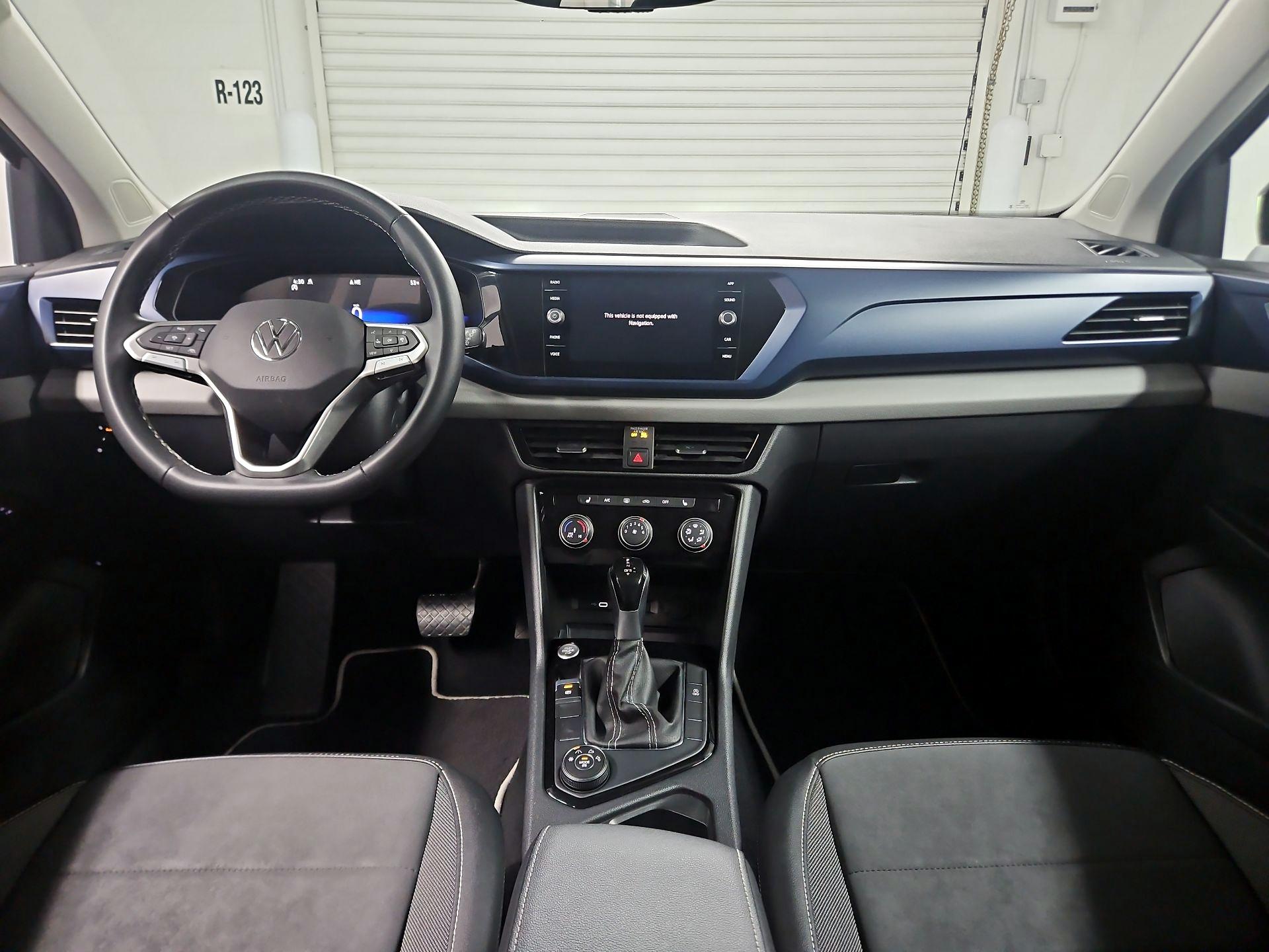 Thumbnail: 2023 Volkswagen Taos - 9