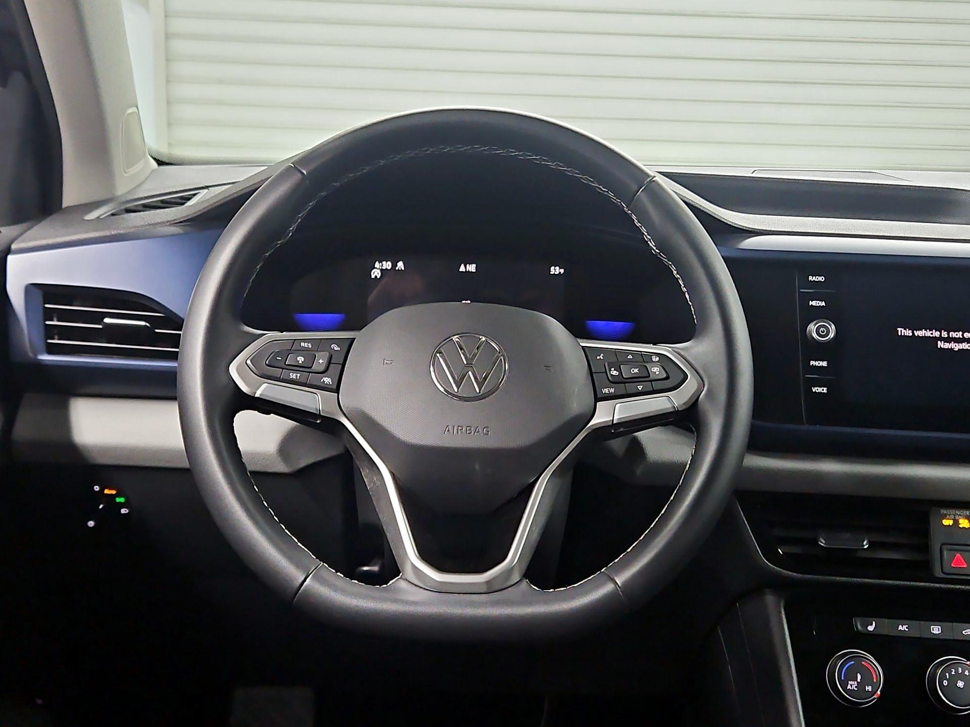 Thumbnail: 2023 Volkswagen Taos - 10