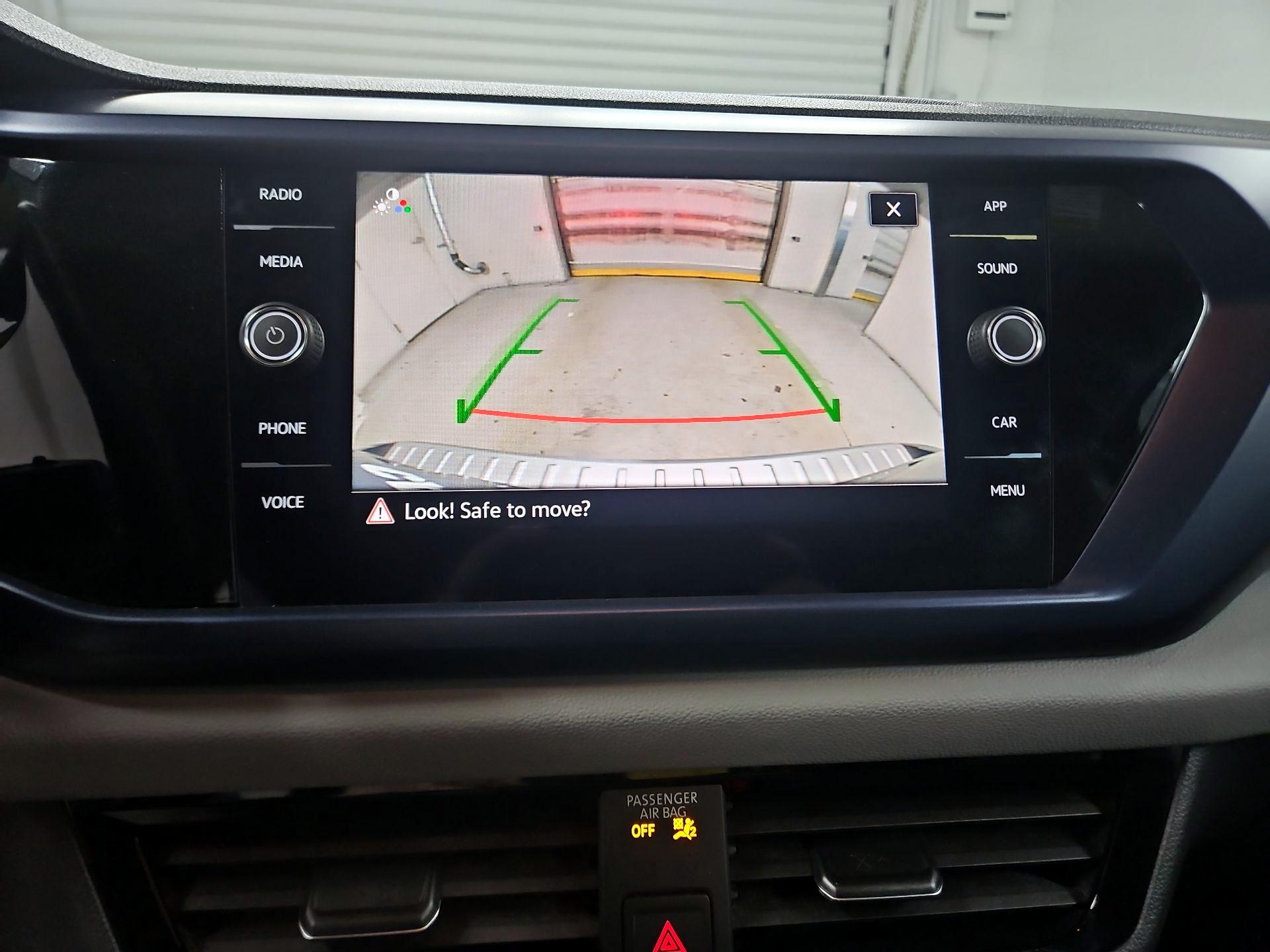 Thumbnail: 2023 Volkswagen Taos - 14