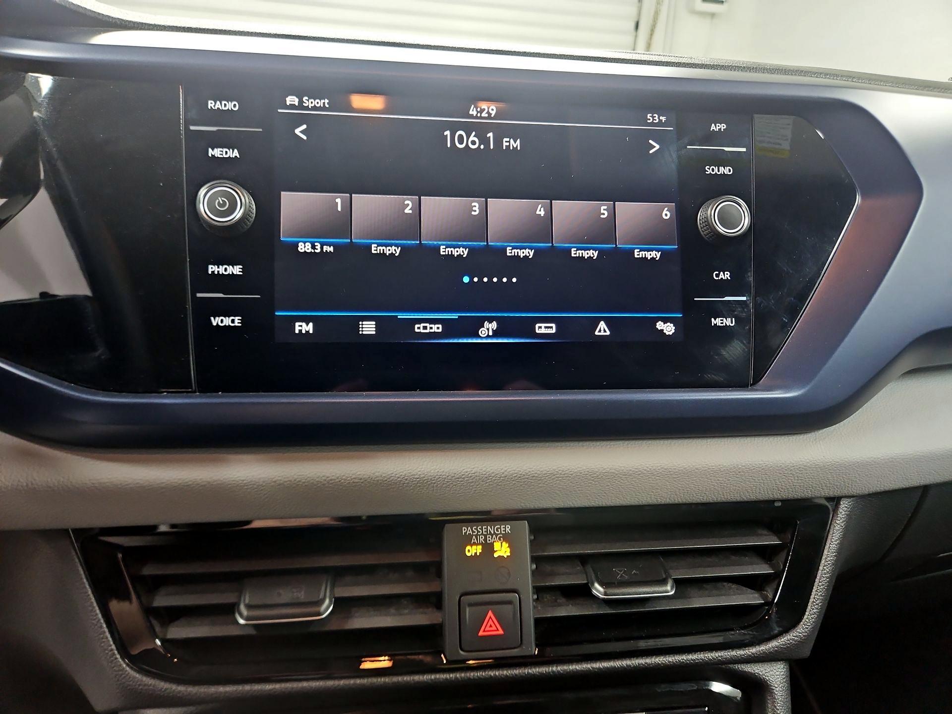 Thumbnail: 2023 Volkswagen Taos - 15