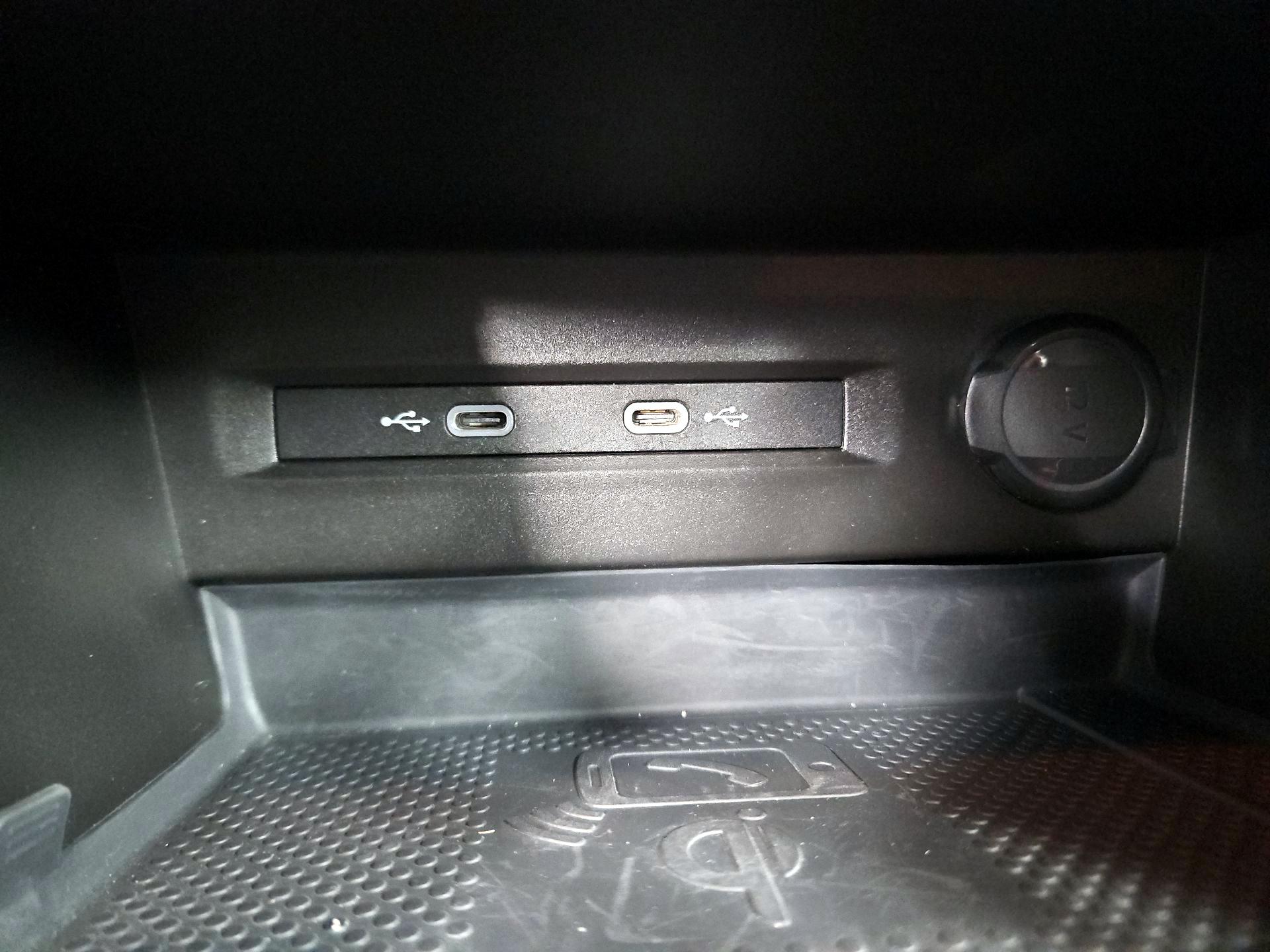 Thumbnail: 2023 Volkswagen Taos - 18