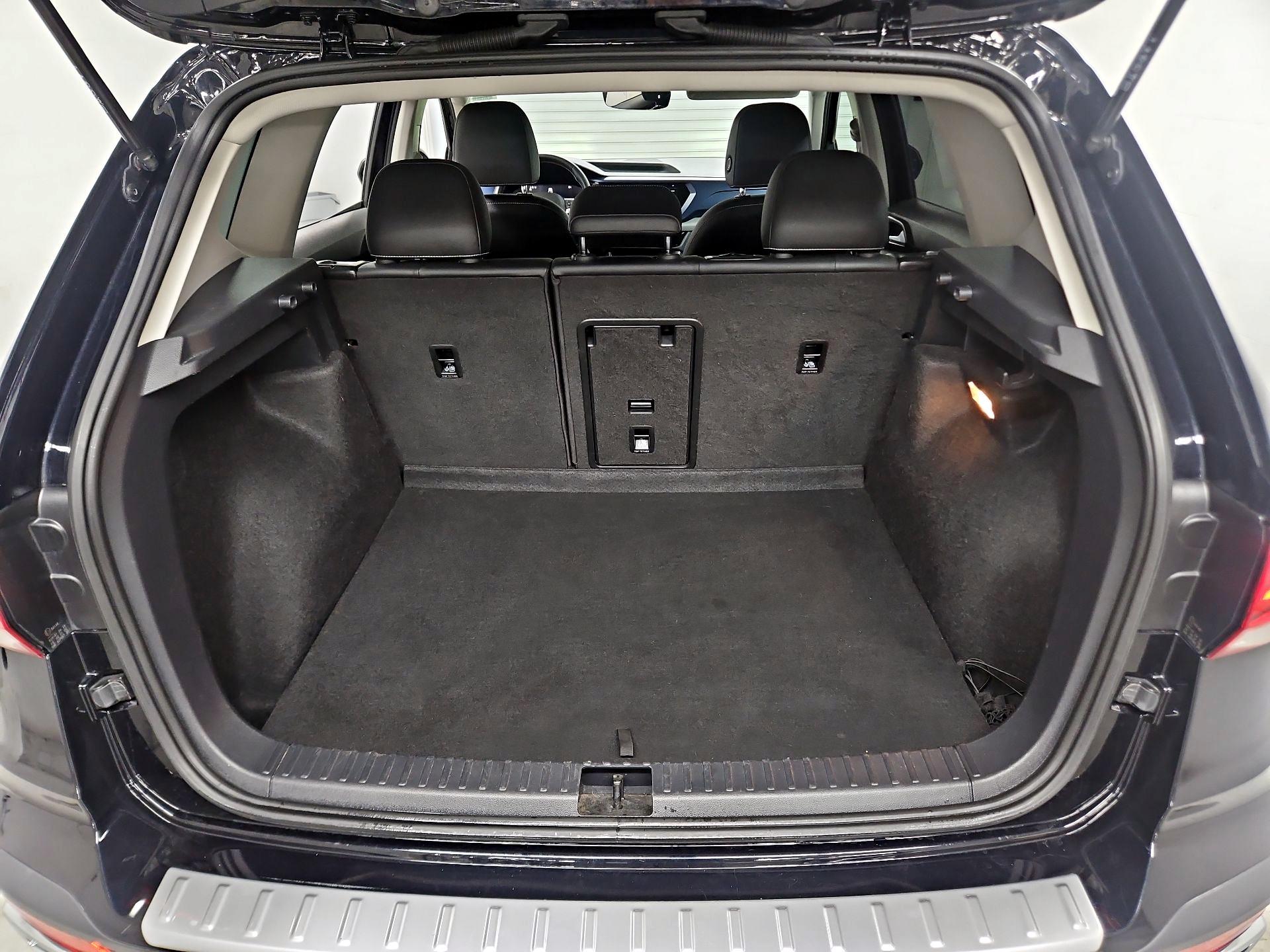 Thumbnail: 2023 Volkswagen Taos - 20