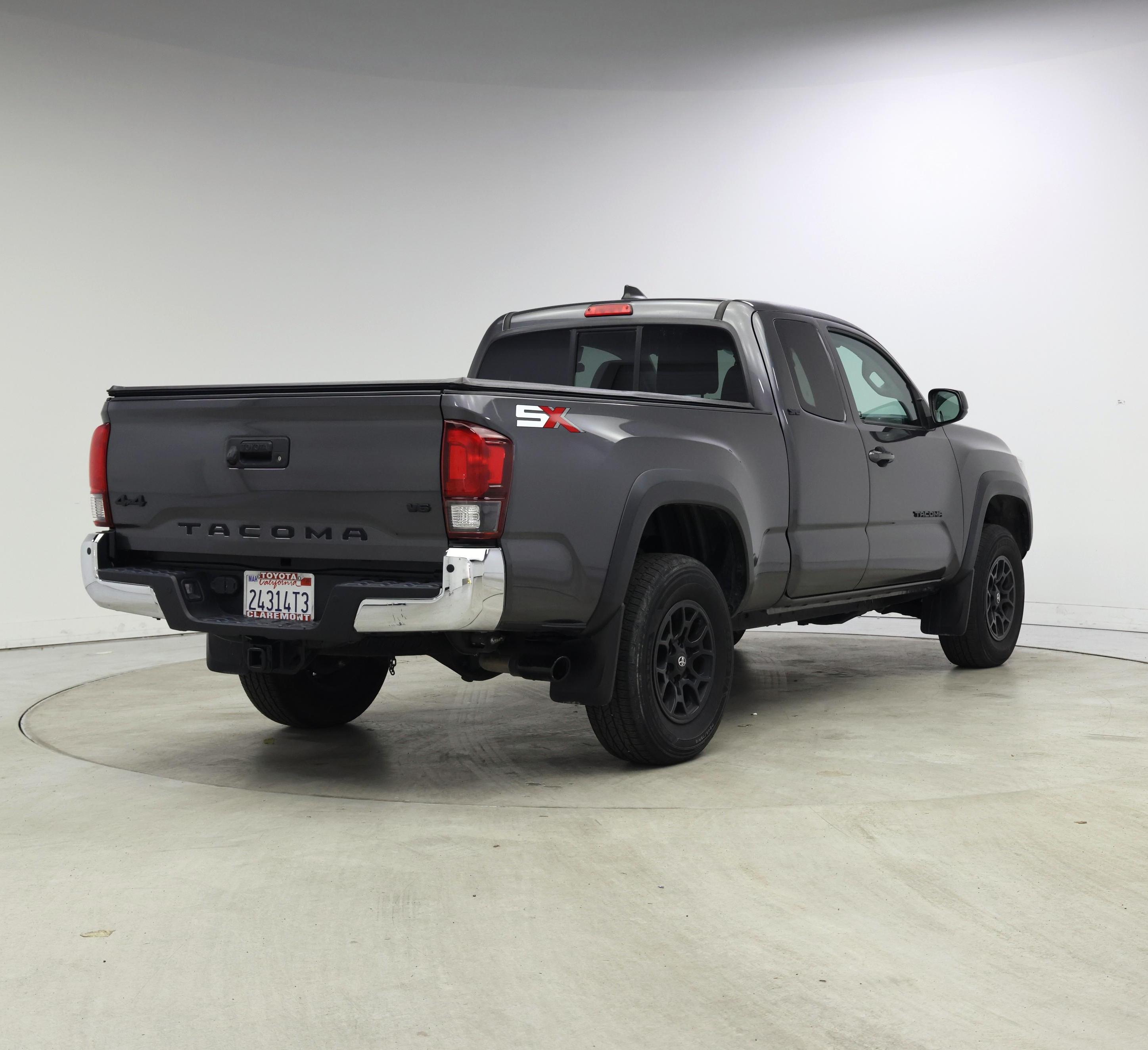 Thumbnail: 2023 Toyota Tacoma - 8