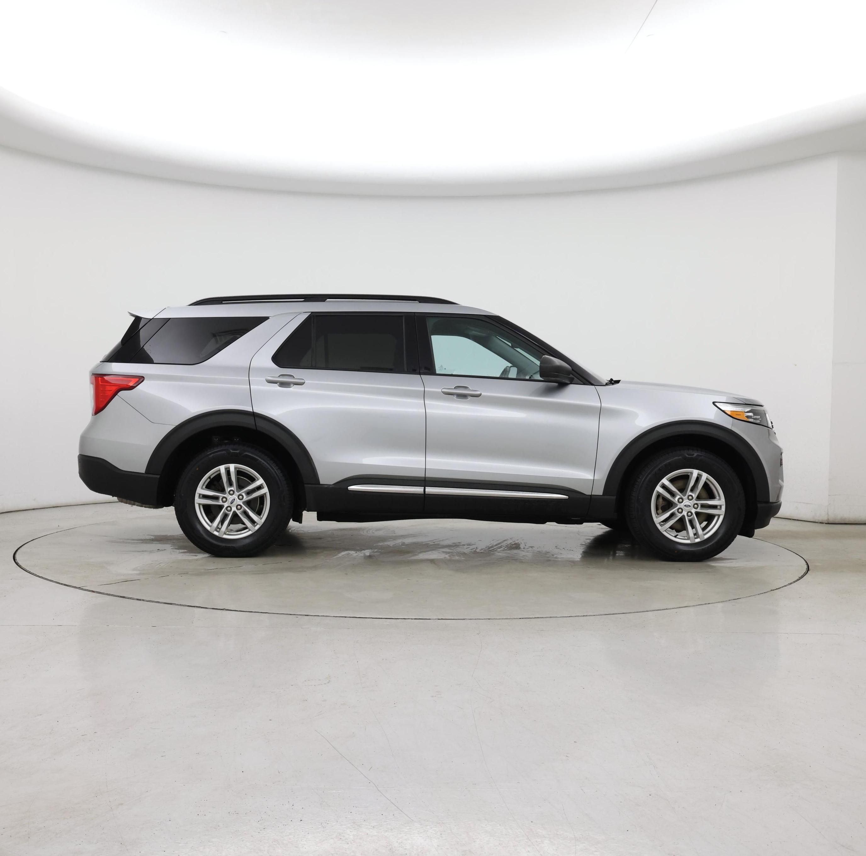 Thumbnail: 2023 Ford Explorer - 7