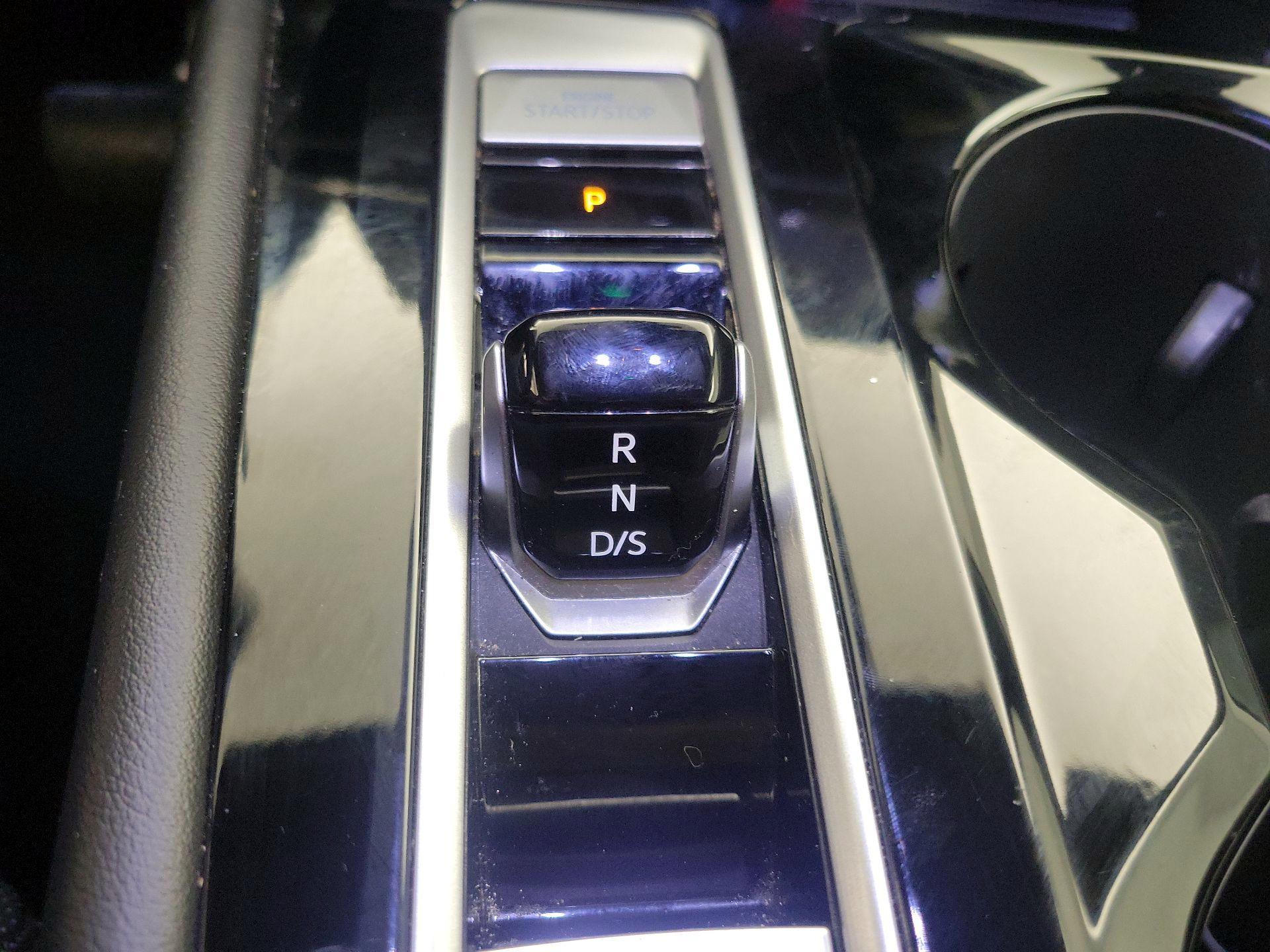 Thumbnail: 2024 Volkswagen Atlas - 17