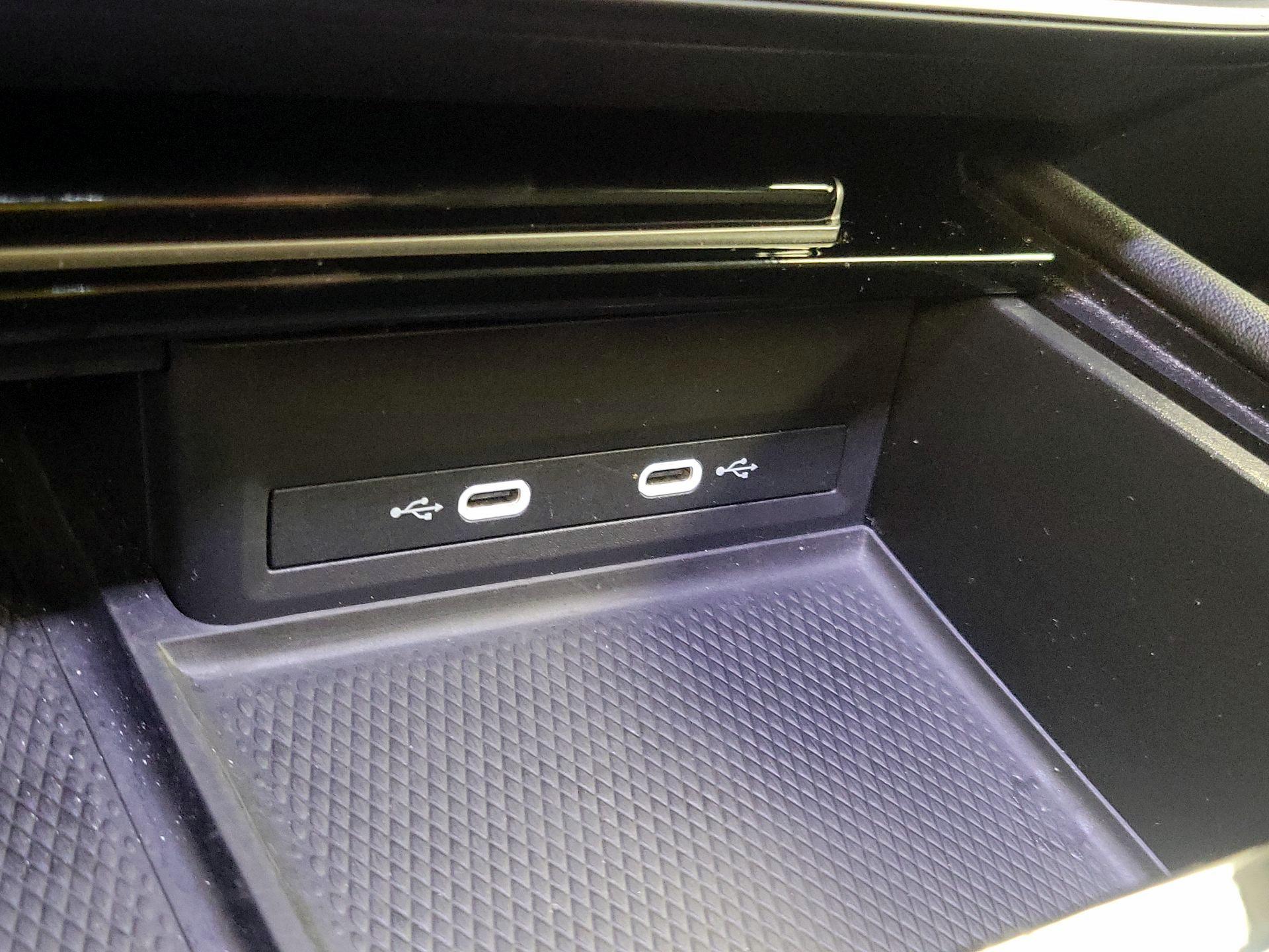 Thumbnail: 2024 Volkswagen Atlas - 18