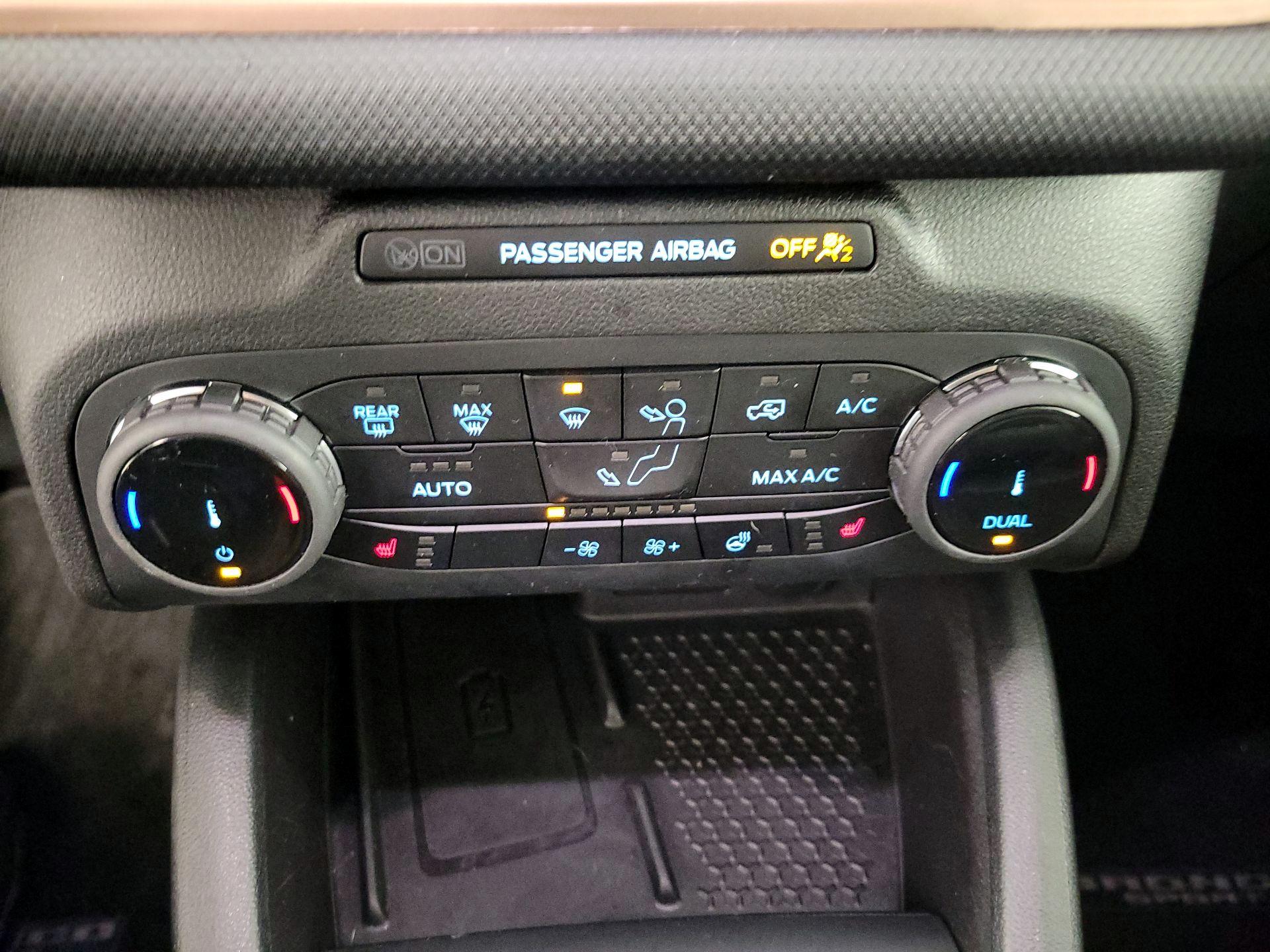 Thumbnail: 2023 Ford Bronco Sport - 16