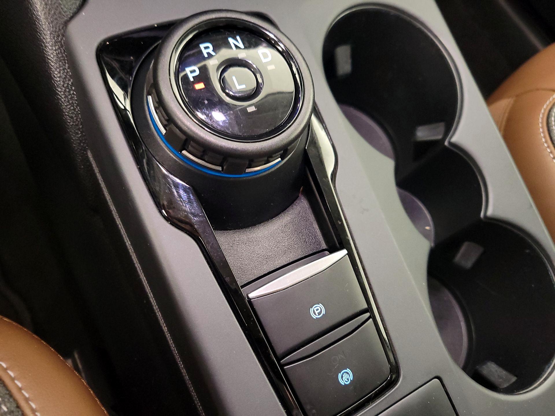 Thumbnail: 2023 Ford Bronco Sport - 17