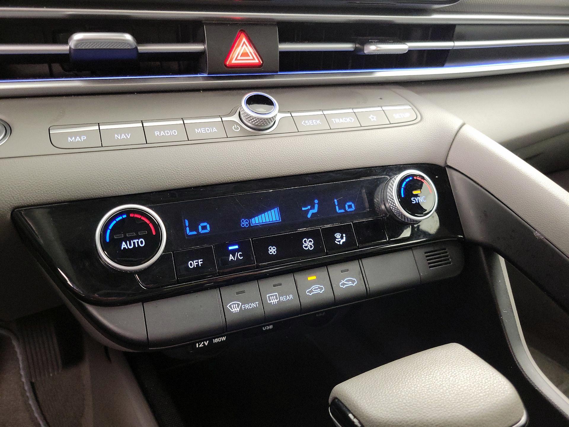 Thumbnail: 2024 Hyundai Elantra - 17