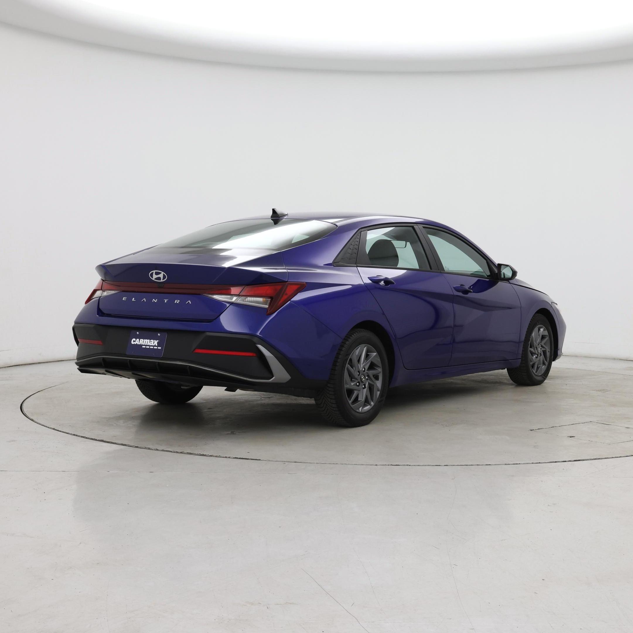 Thumbnail: 2024 Hyundai Elantra - 8