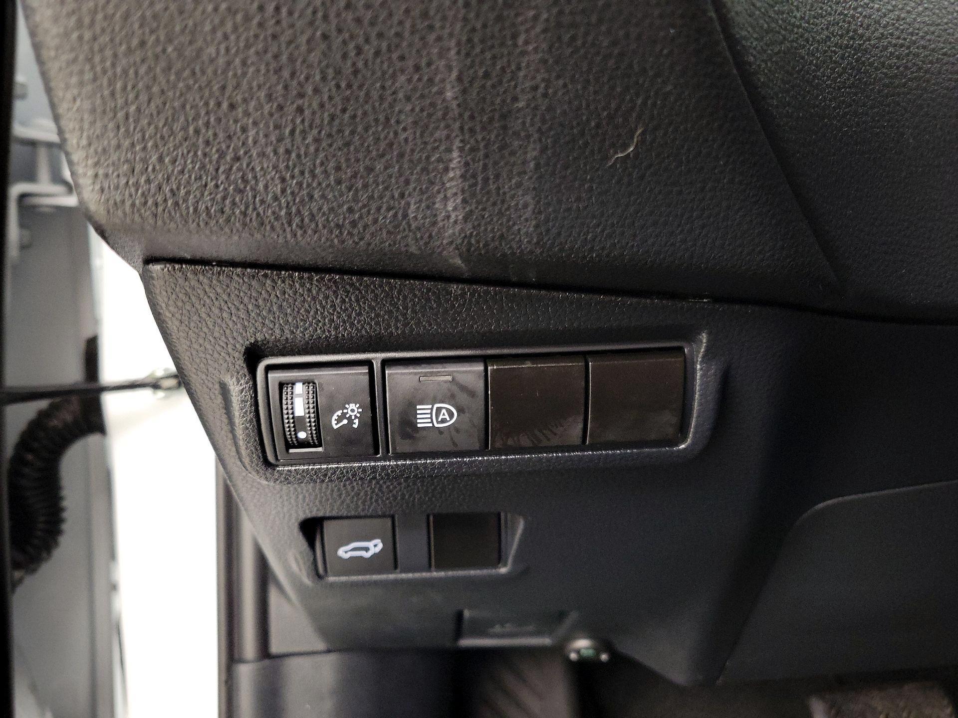 Thumbnail: 2023 Toyota Corolla Cross - 13