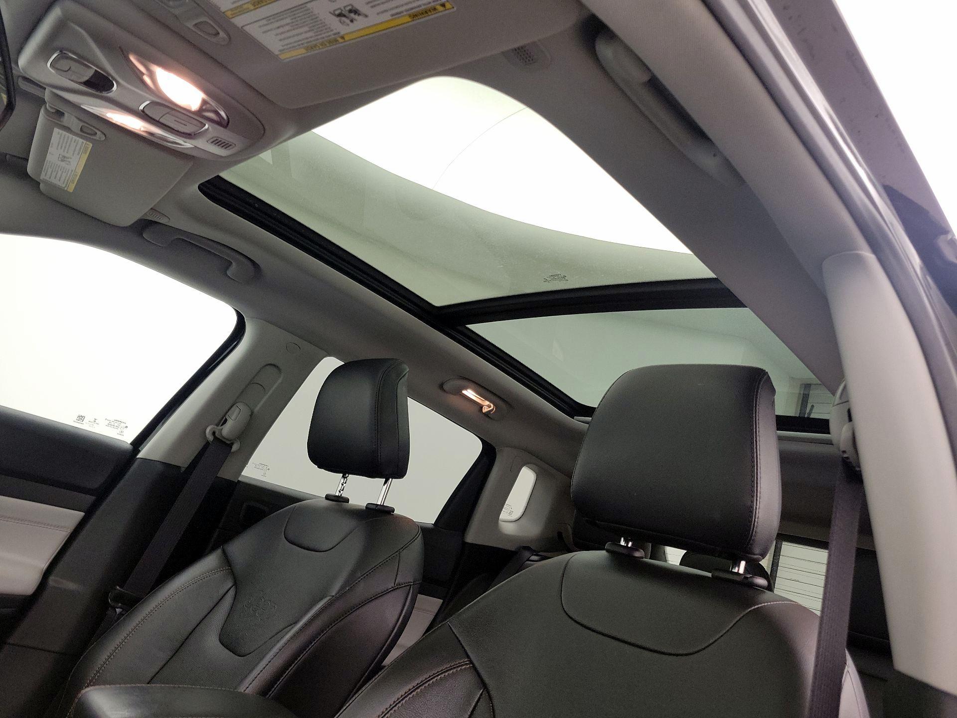 Thumbnail: 2022 Jeep Compass - 19