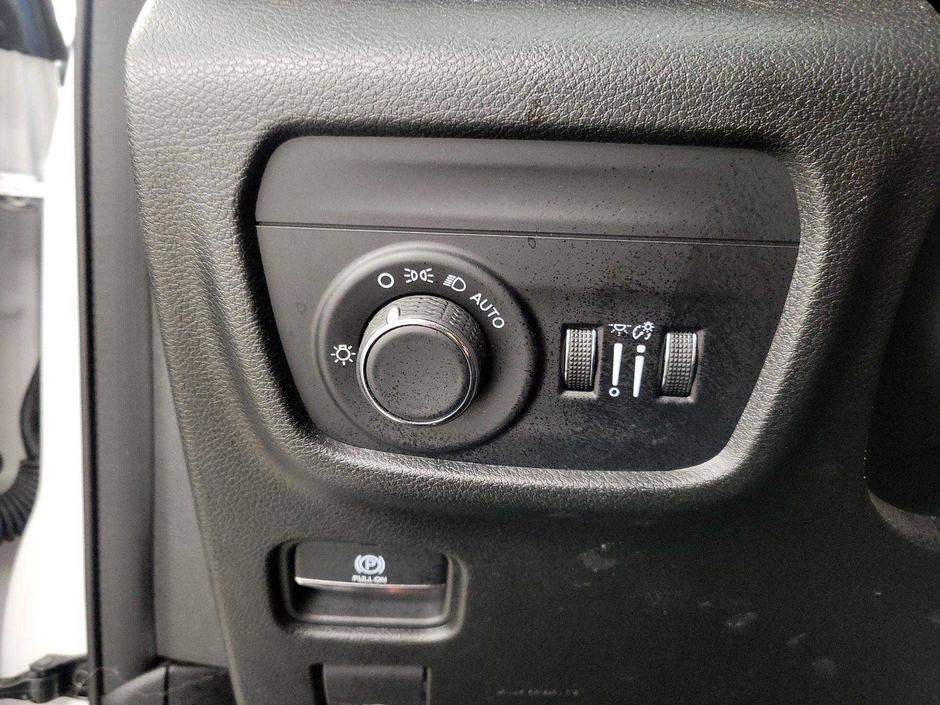 Thumbnail: 2023 Jeep Grand Cherokee - 13