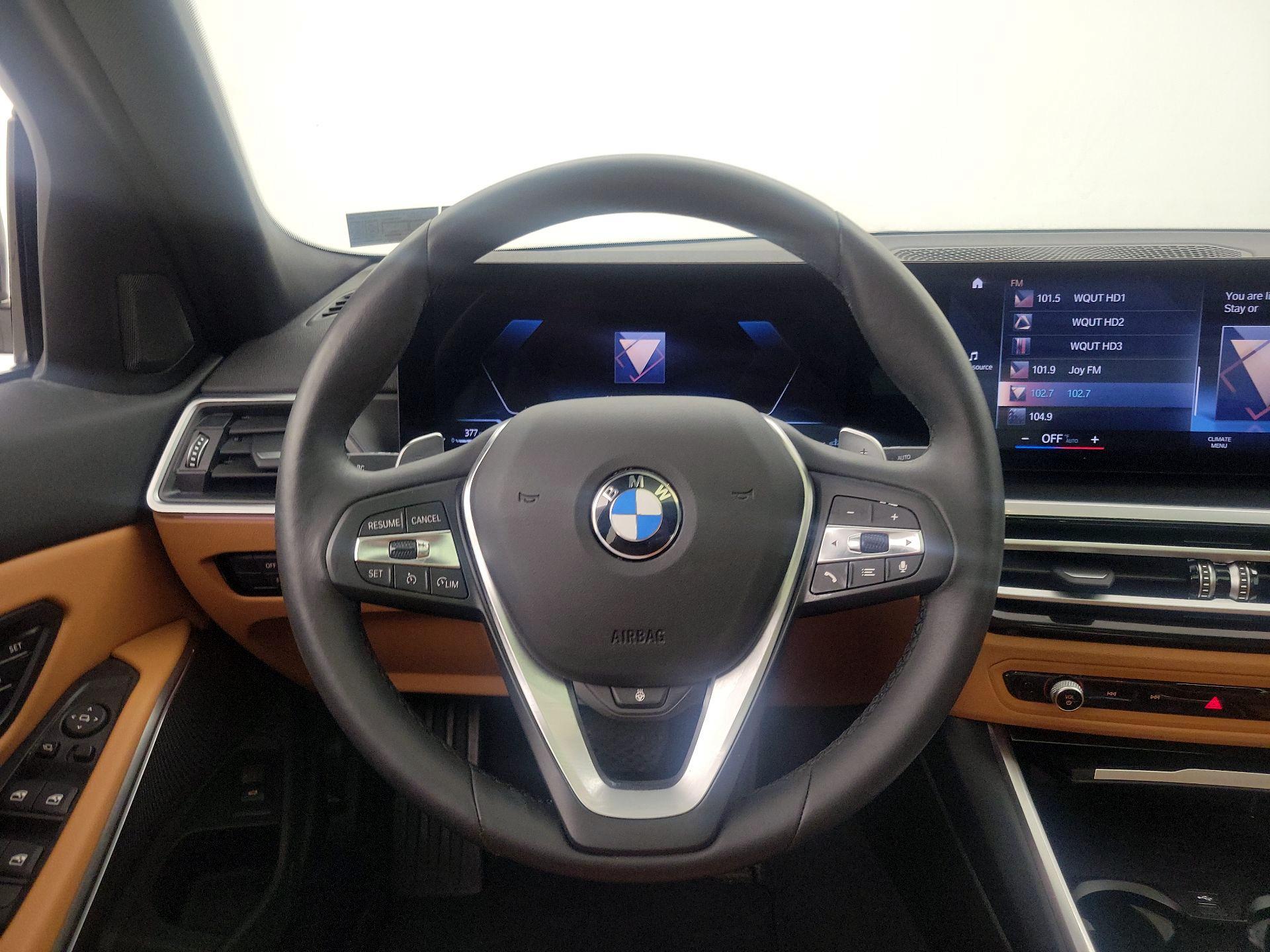 Thumbnail: 2024 BMW 3 Series - 10