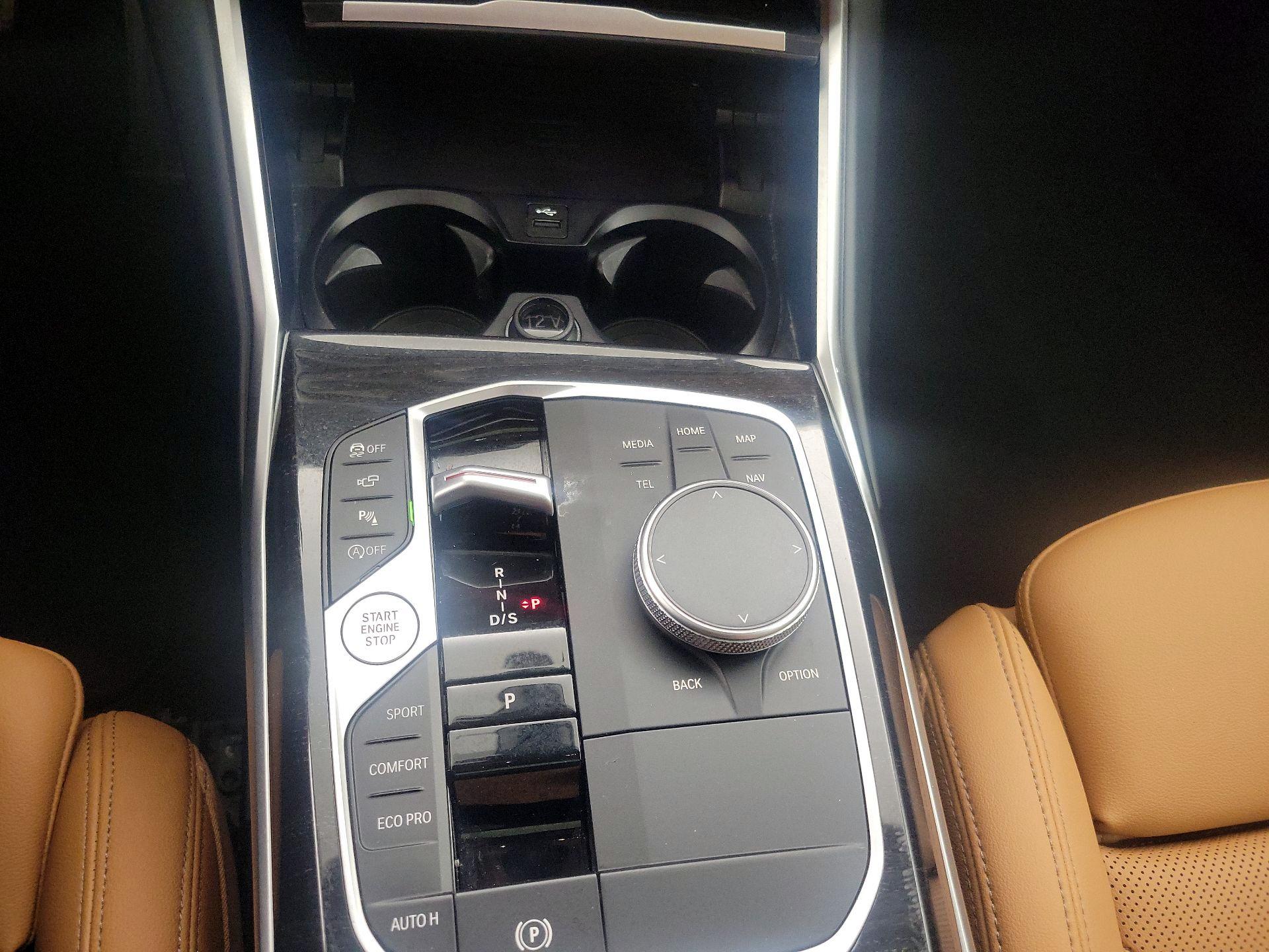 Thumbnail: 2024 BMW 3 Series - 18