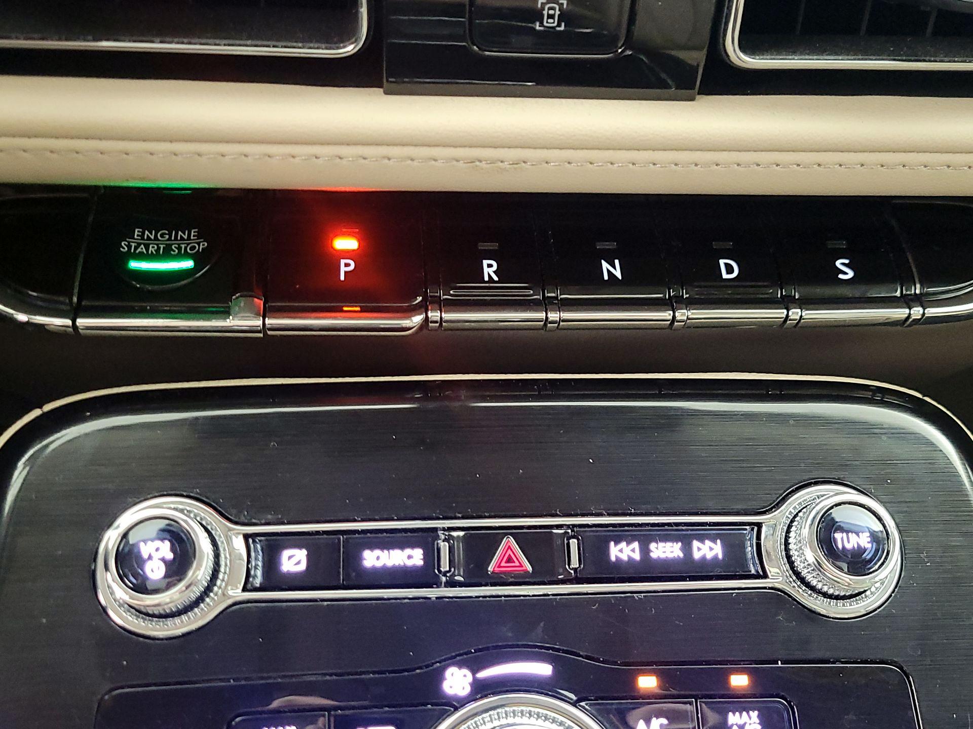 Thumbnail: 2022 Lincoln Nautilus - 18