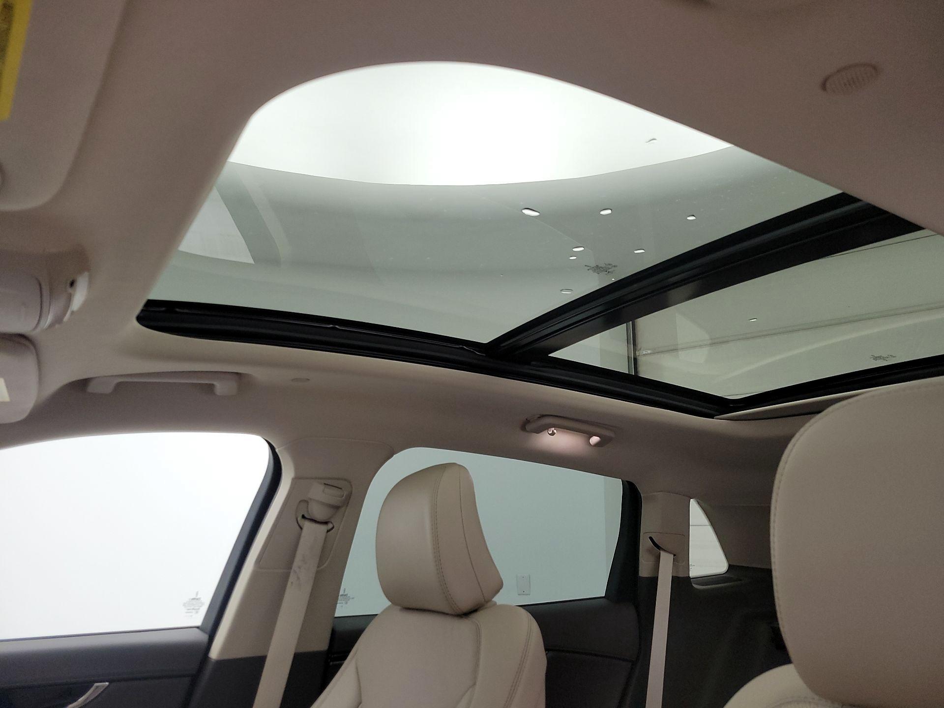 Thumbnail: 2022 Lincoln Nautilus - 20