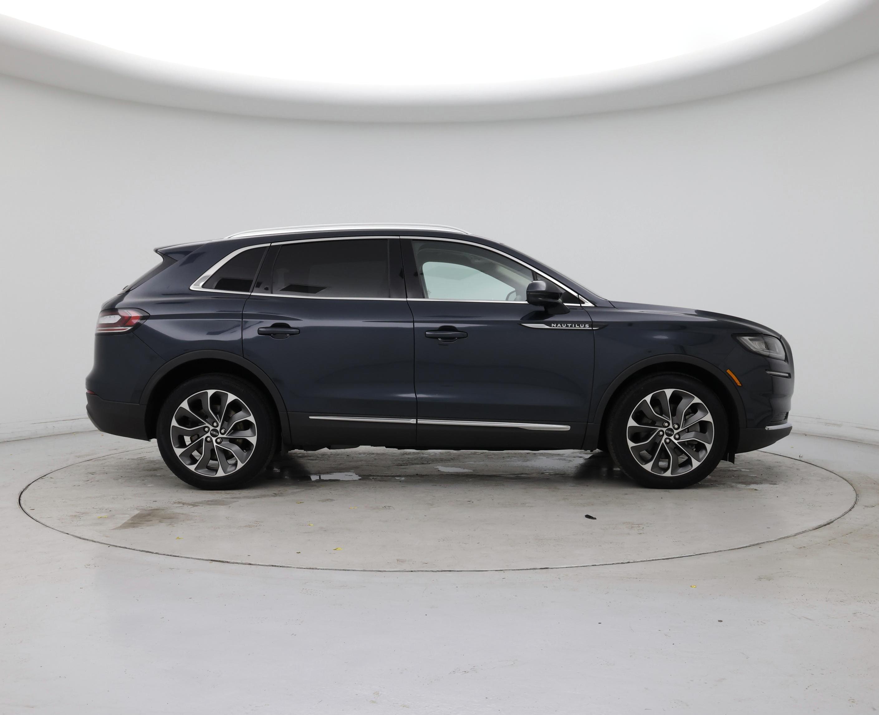 Thumbnail: 2022 Lincoln Nautilus - 7