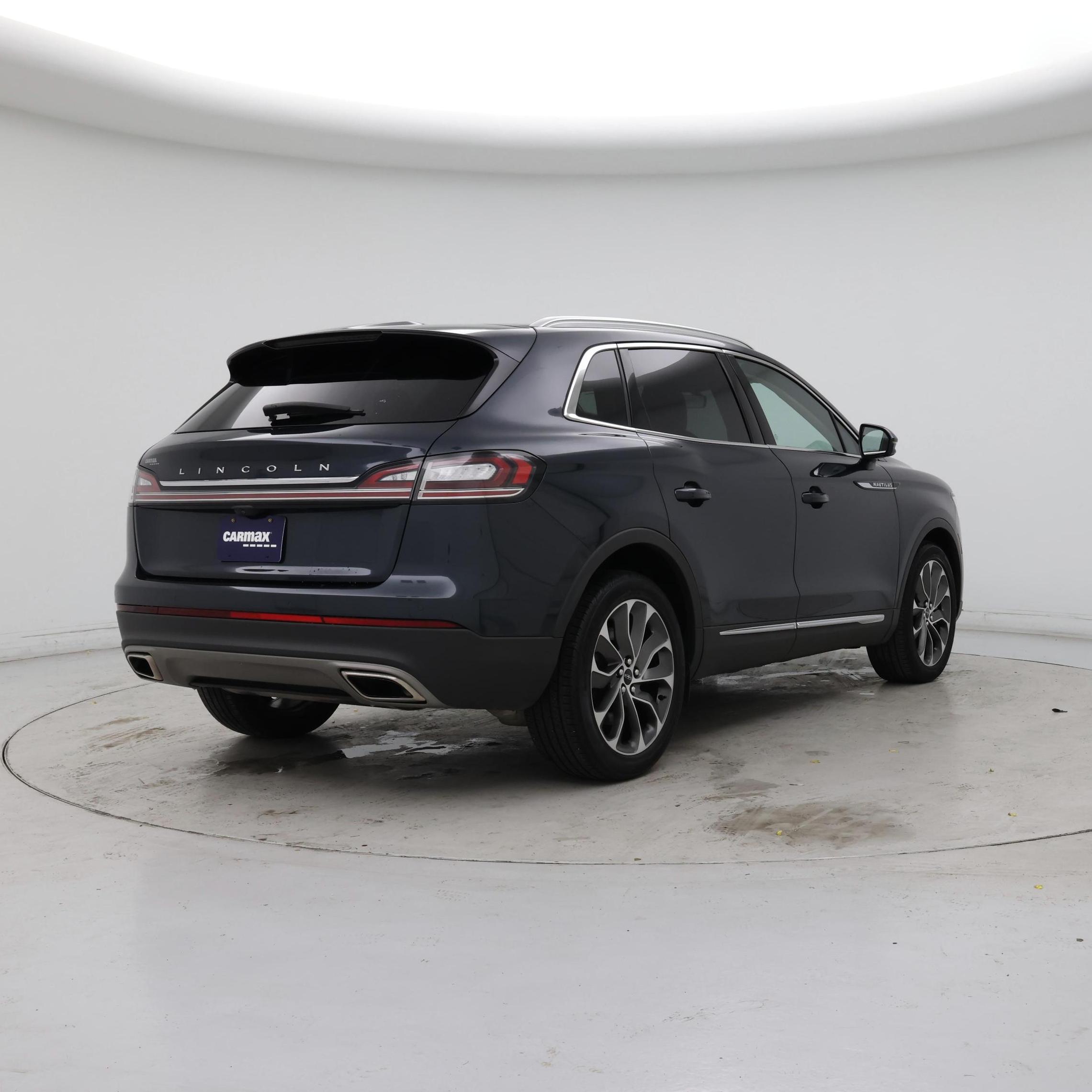 Thumbnail: 2022 Lincoln Nautilus - 8