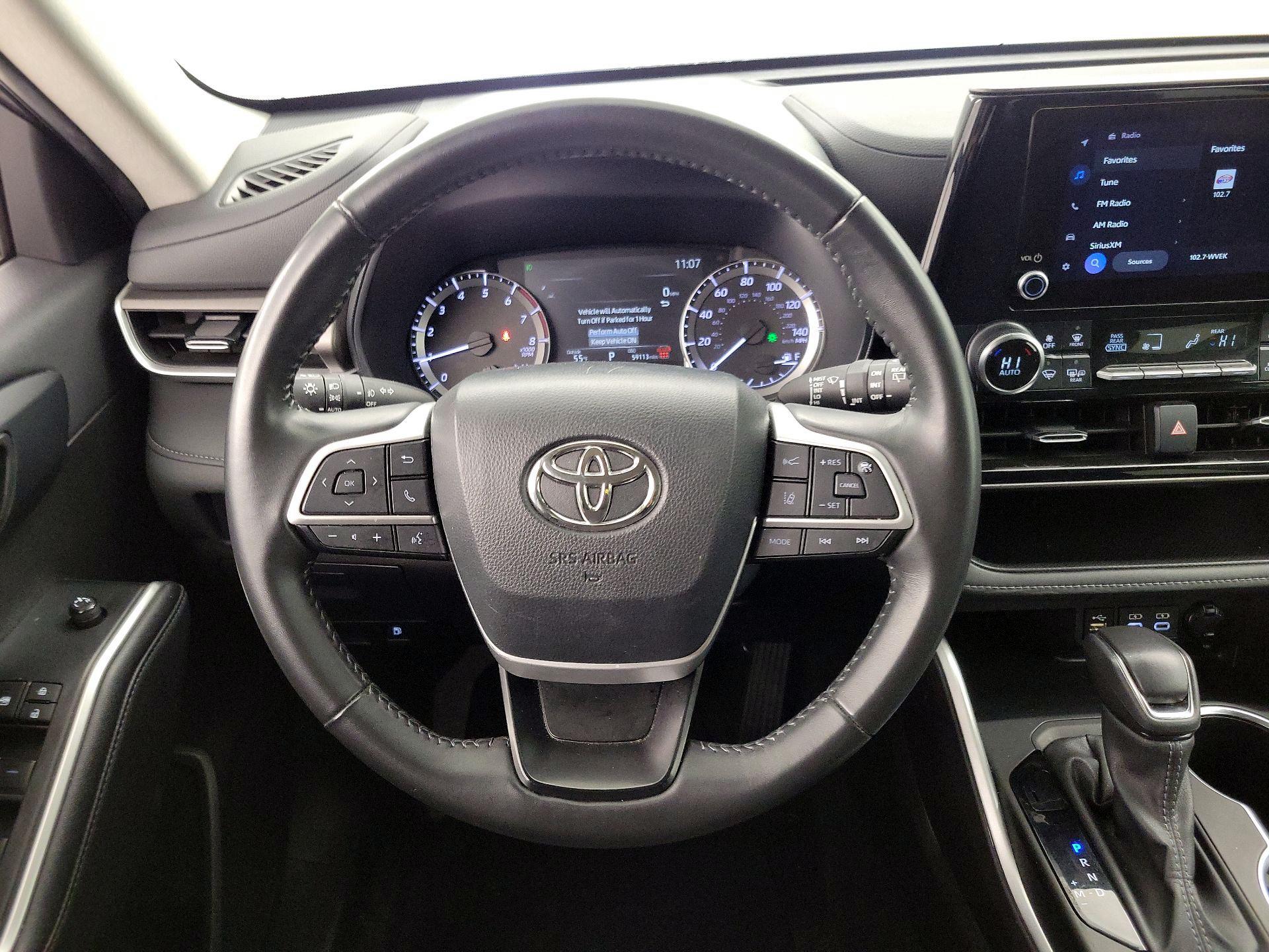 Thumbnail: 2024 Toyota Highlander - 10