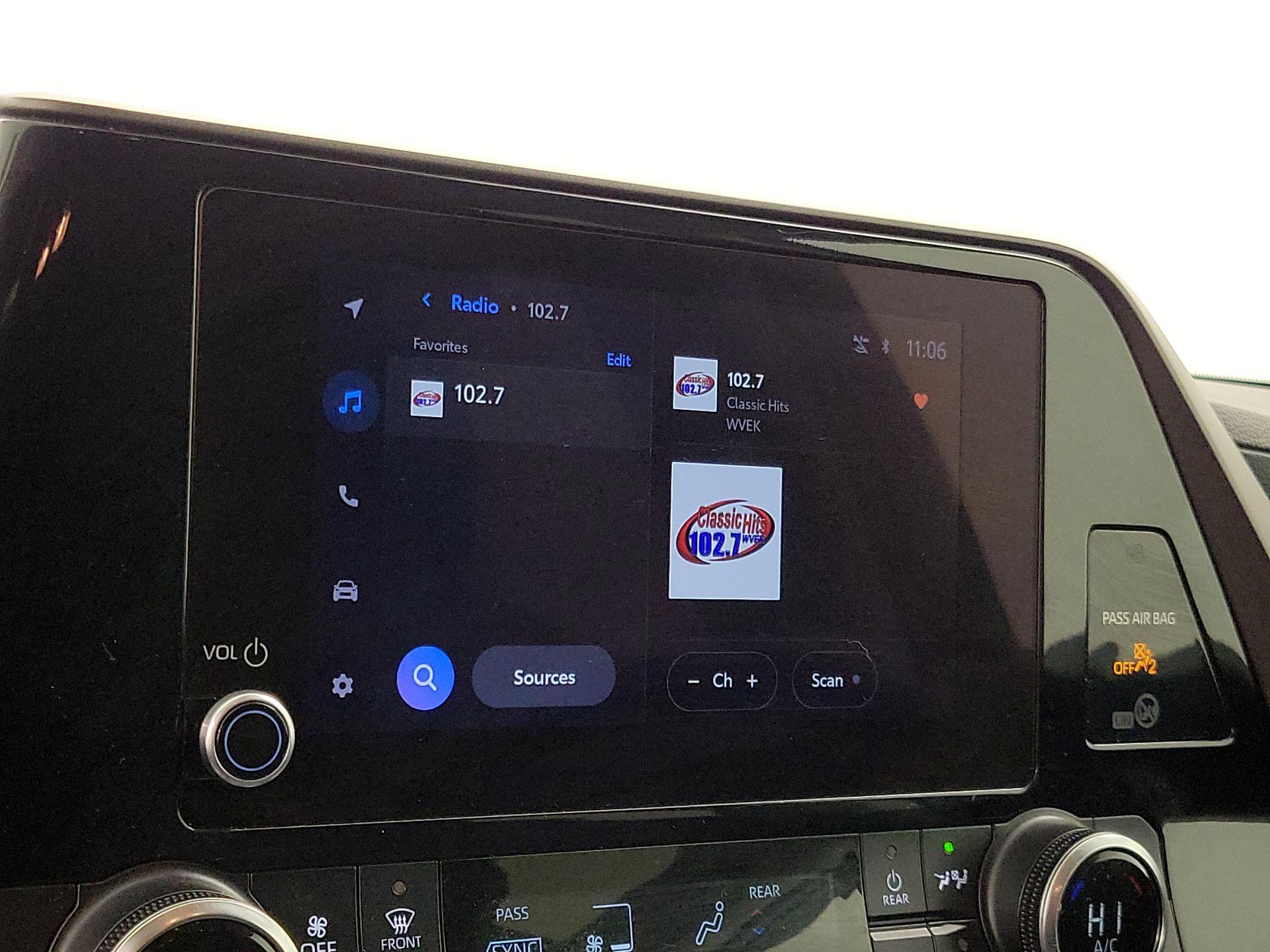 Thumbnail: 2024 Toyota Highlander - 15