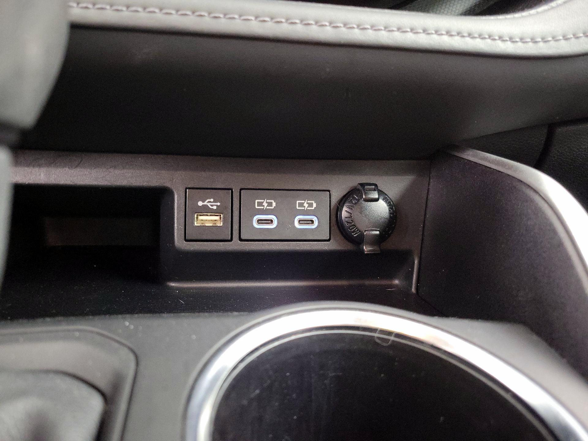 Thumbnail: 2024 Toyota Highlander - 18