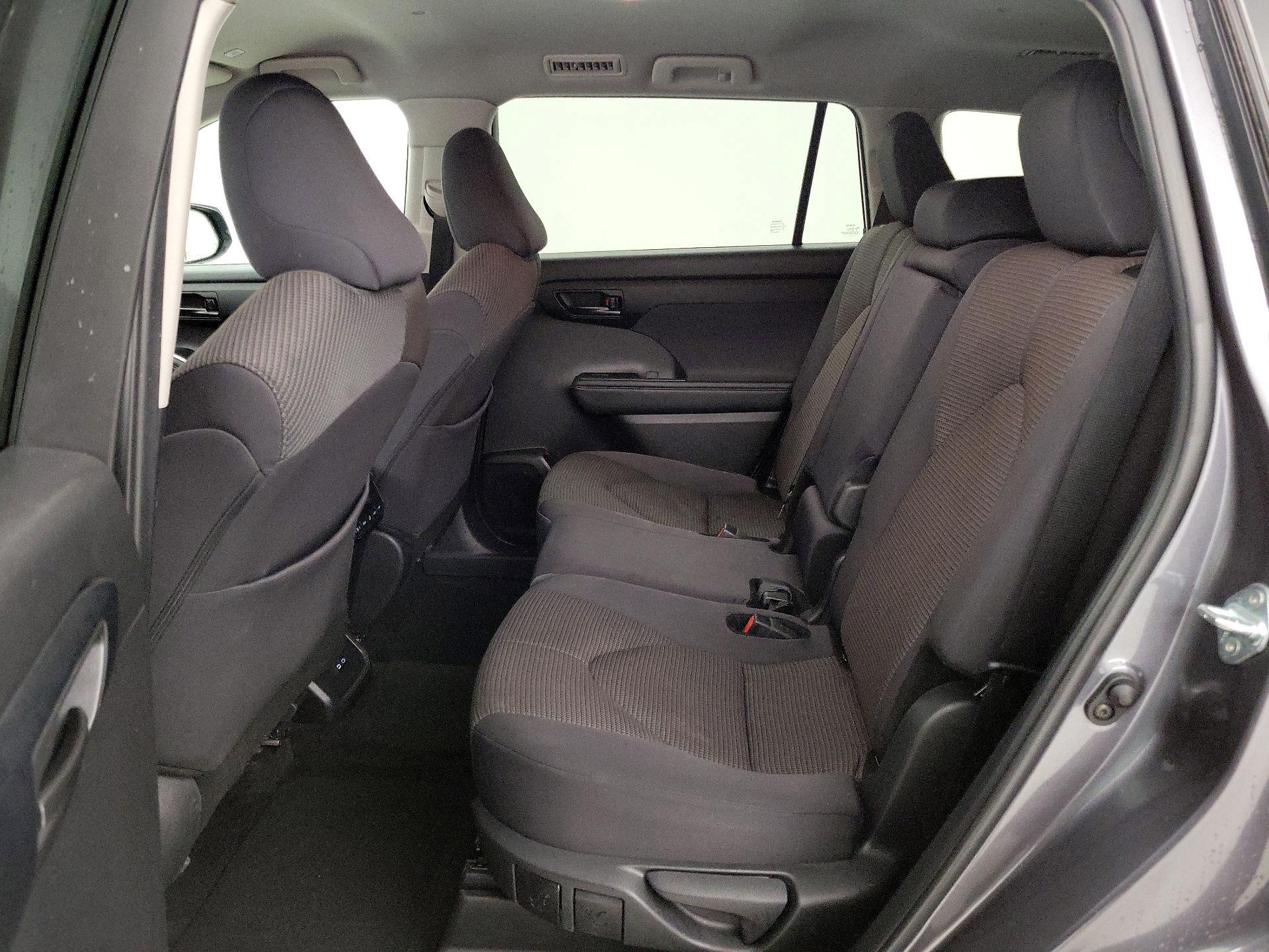 Thumbnail: 2024 Toyota Highlander - 19