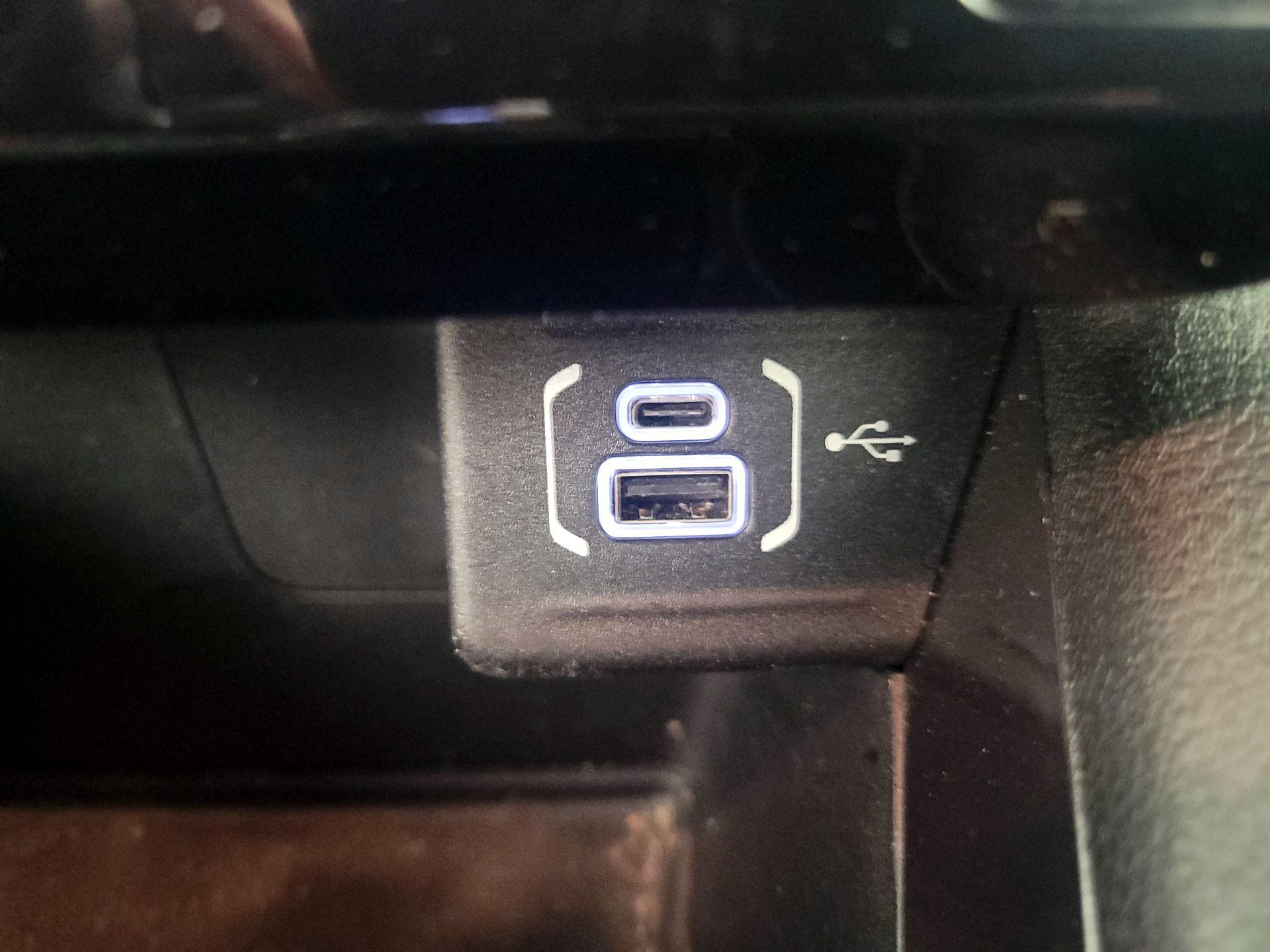 Thumbnail: 2022 Jeep Compass - 18