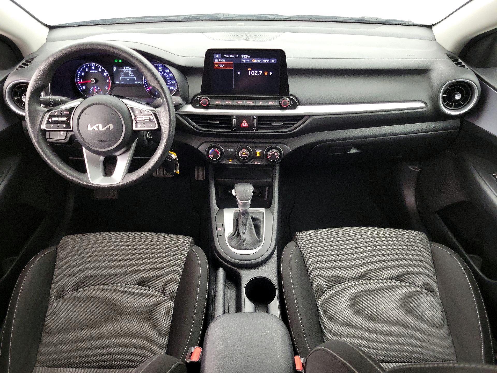 Thumbnail: 2024 Kia Forte - 9