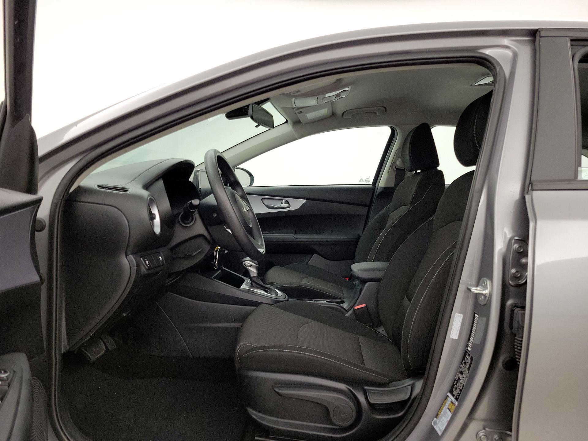 Thumbnail: 2024 Kia Forte - 11