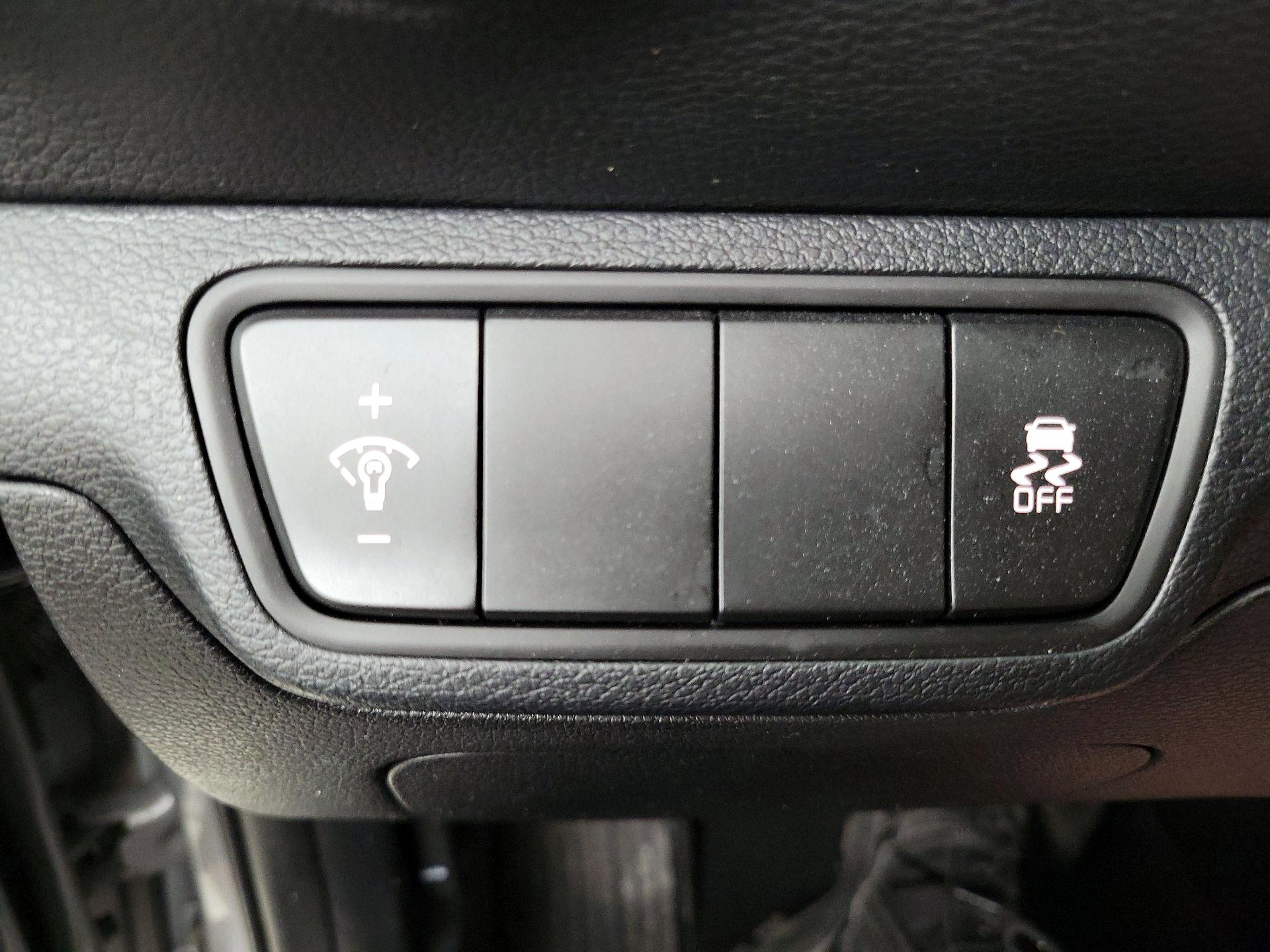 Thumbnail: 2024 Kia Forte - 13