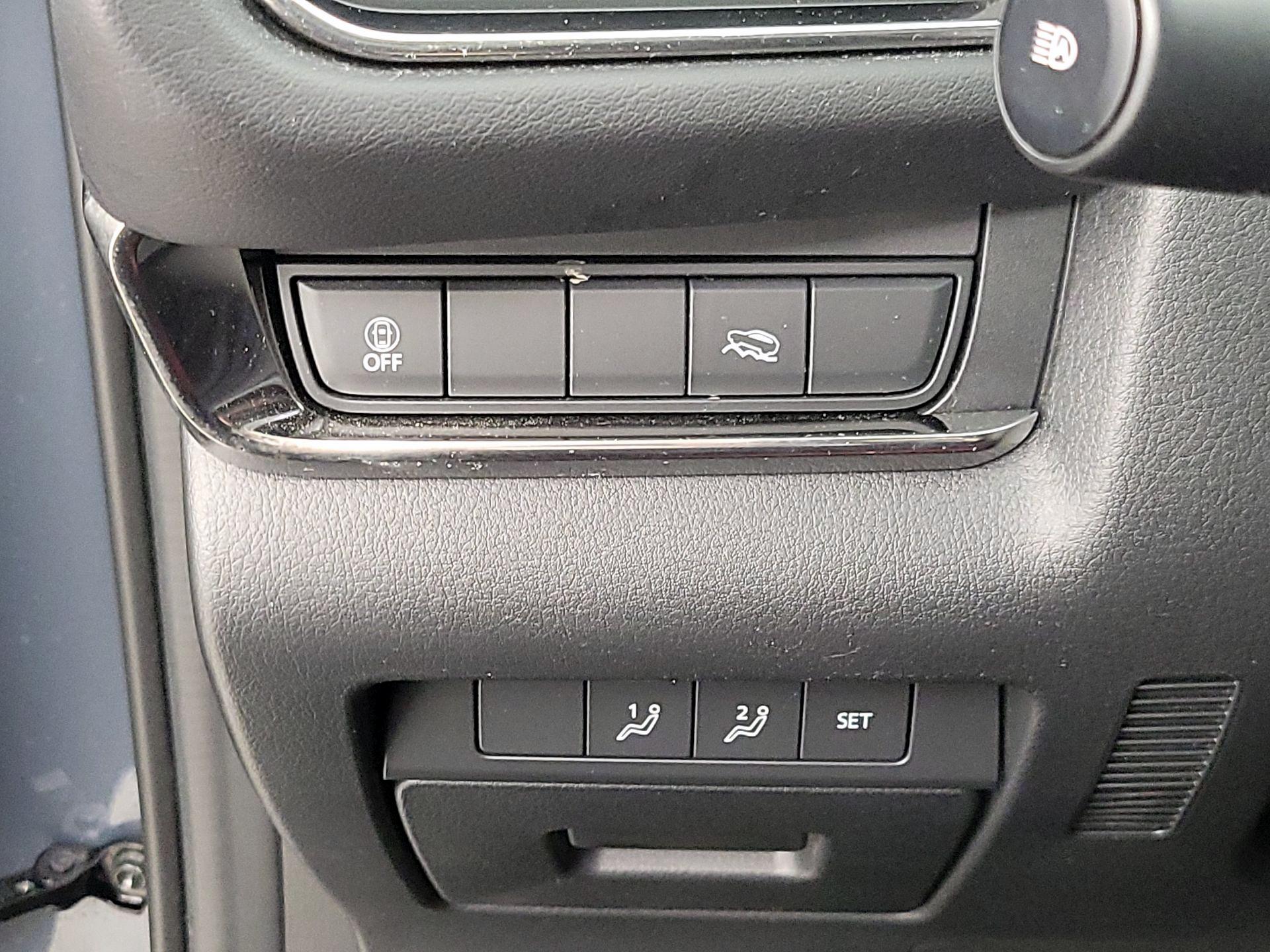 Thumbnail: 2023 Mazda CX-30 - 13