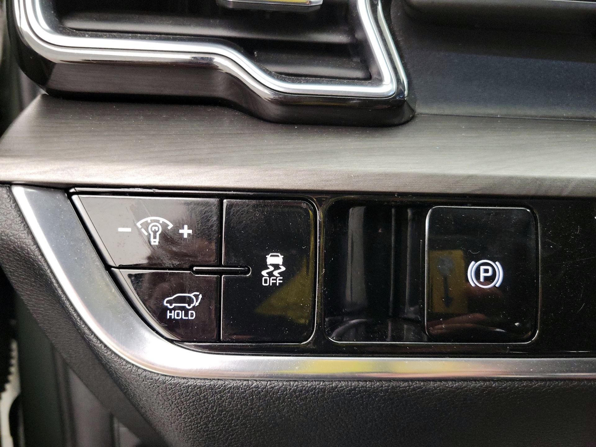 Thumbnail: 2023 Kia Sportage - 13