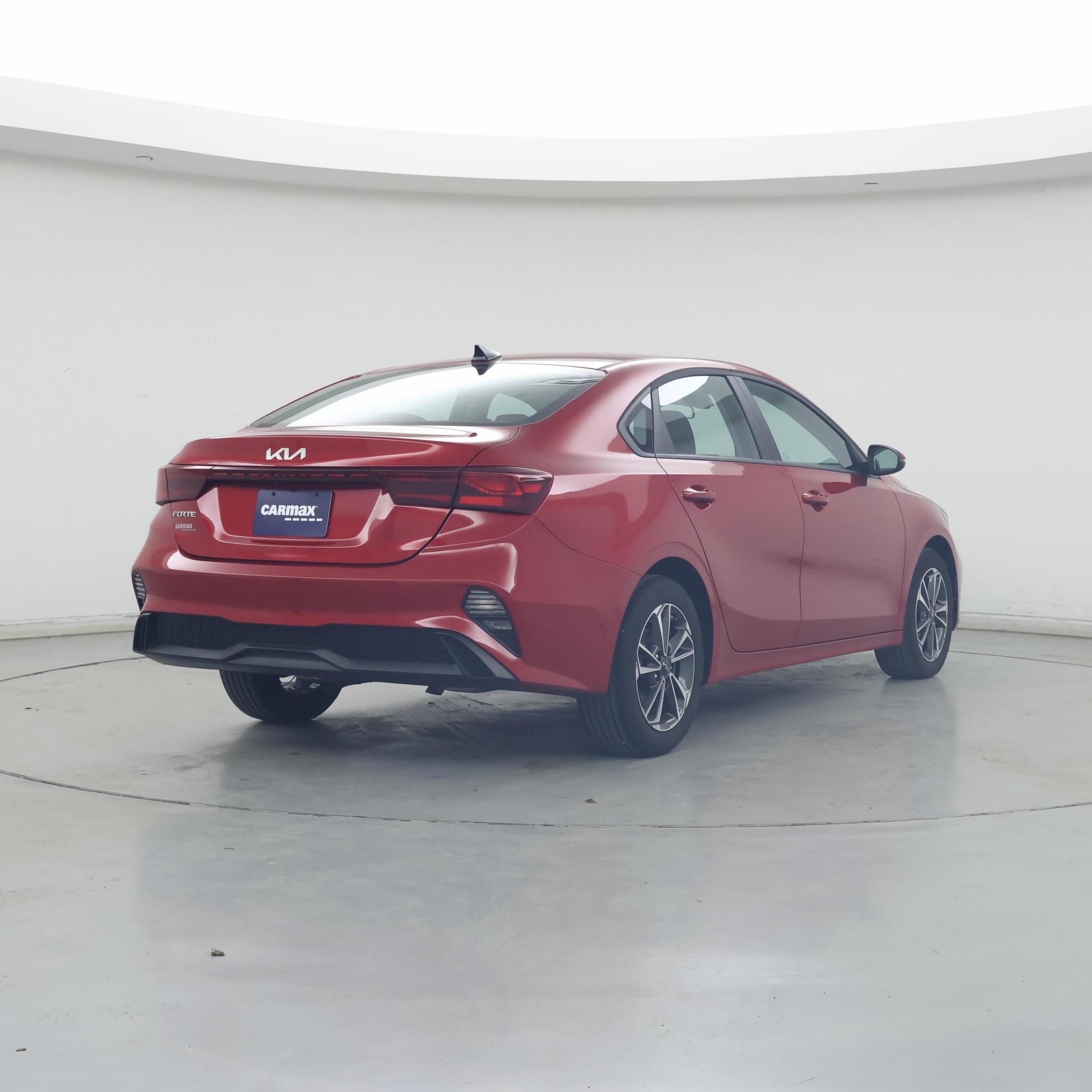 Thumbnail: 2024 Kia Forte - 8