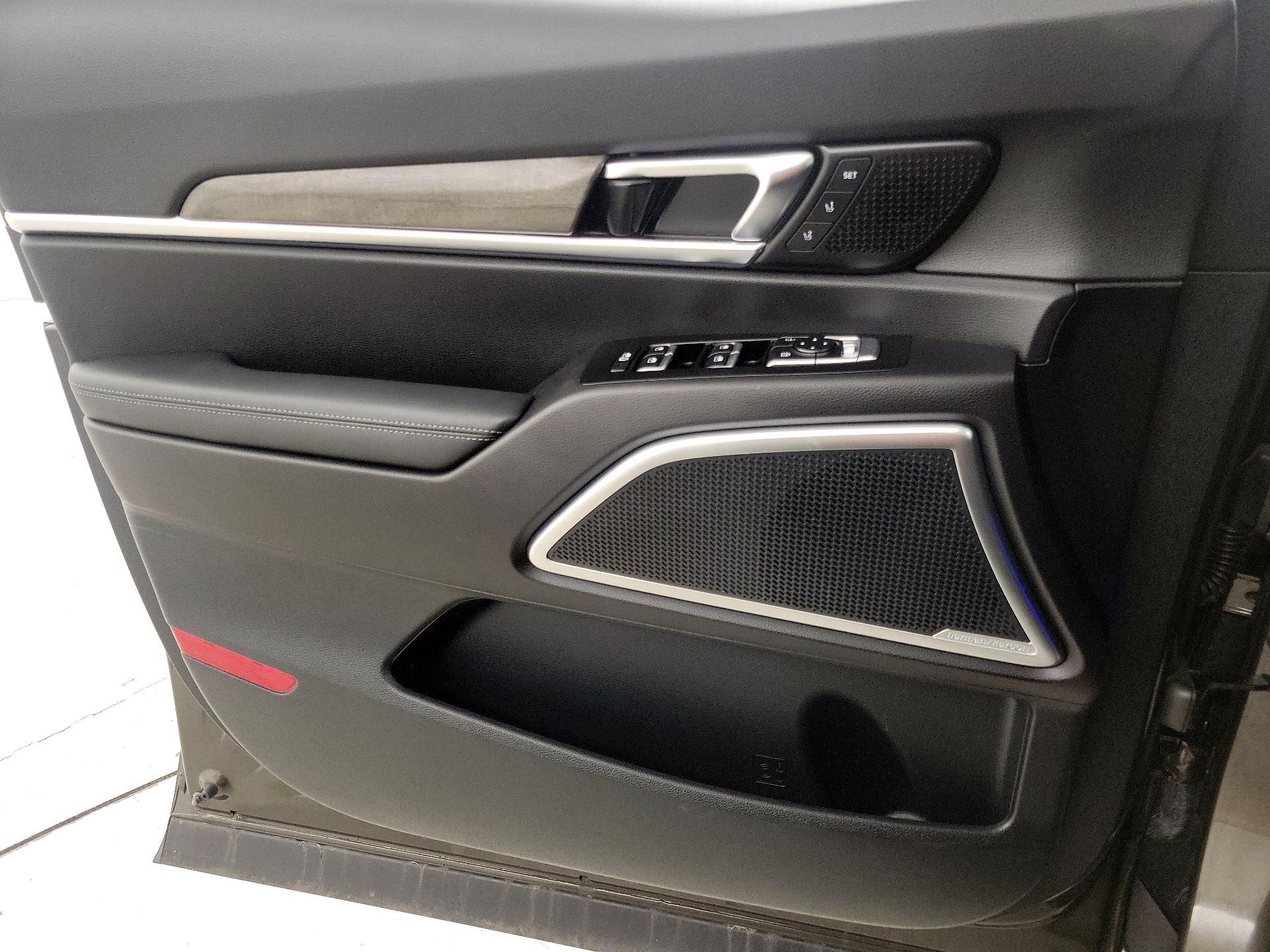 Thumbnail: 2022 Kia Telluride - 12